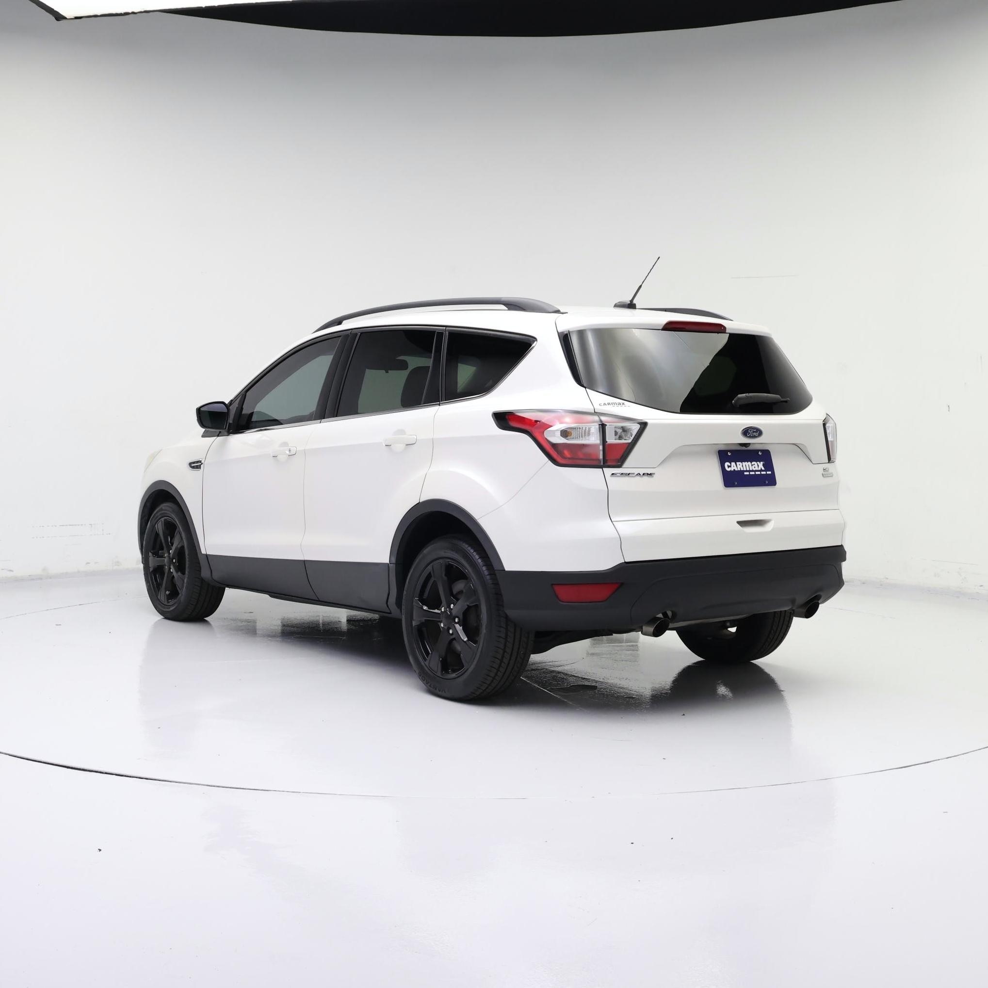 Thumbnail: 2017 Ford Escape - 2