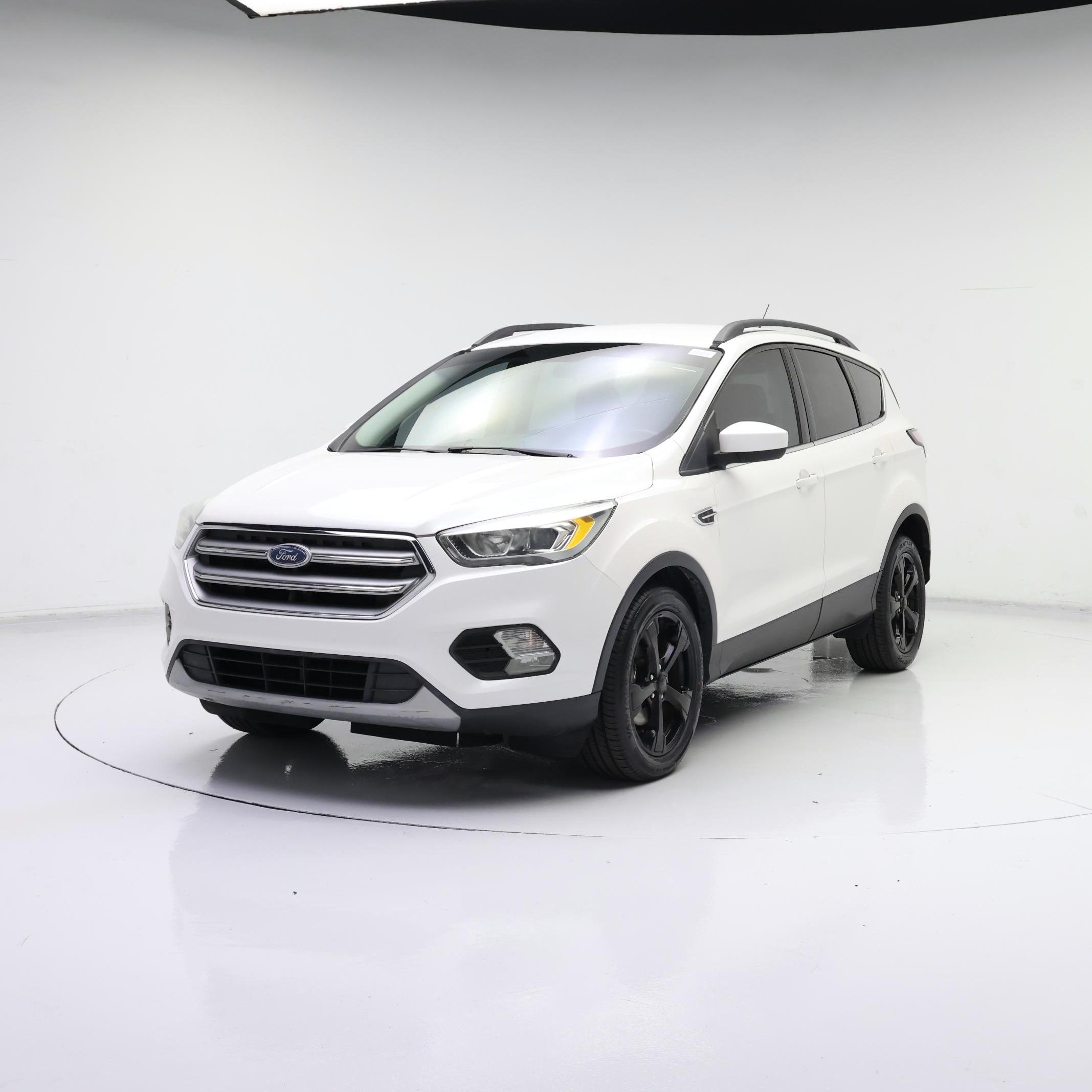 Thumbnail: 2017 Ford Escape - 4