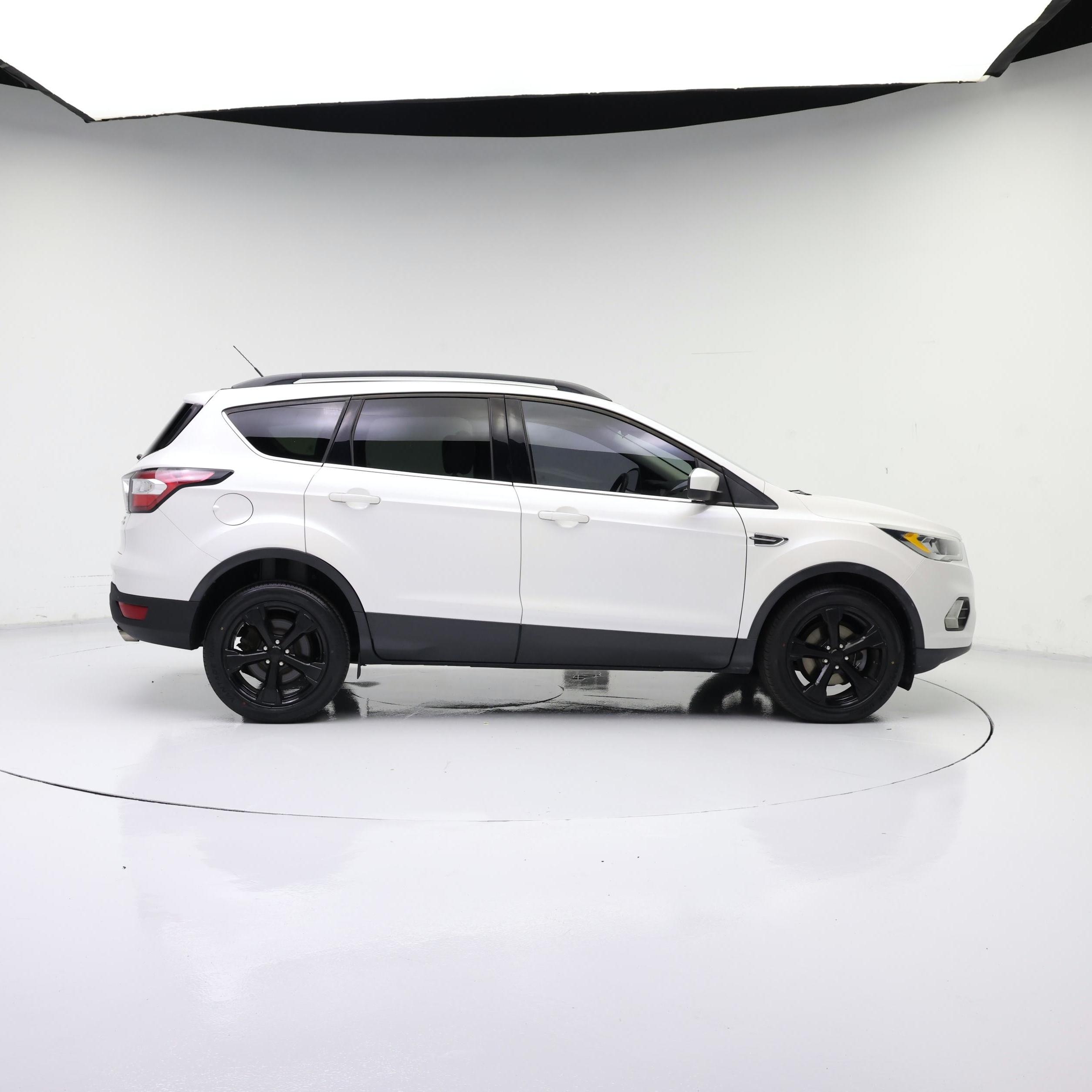 Thumbnail: 2017 Ford Escape - 7