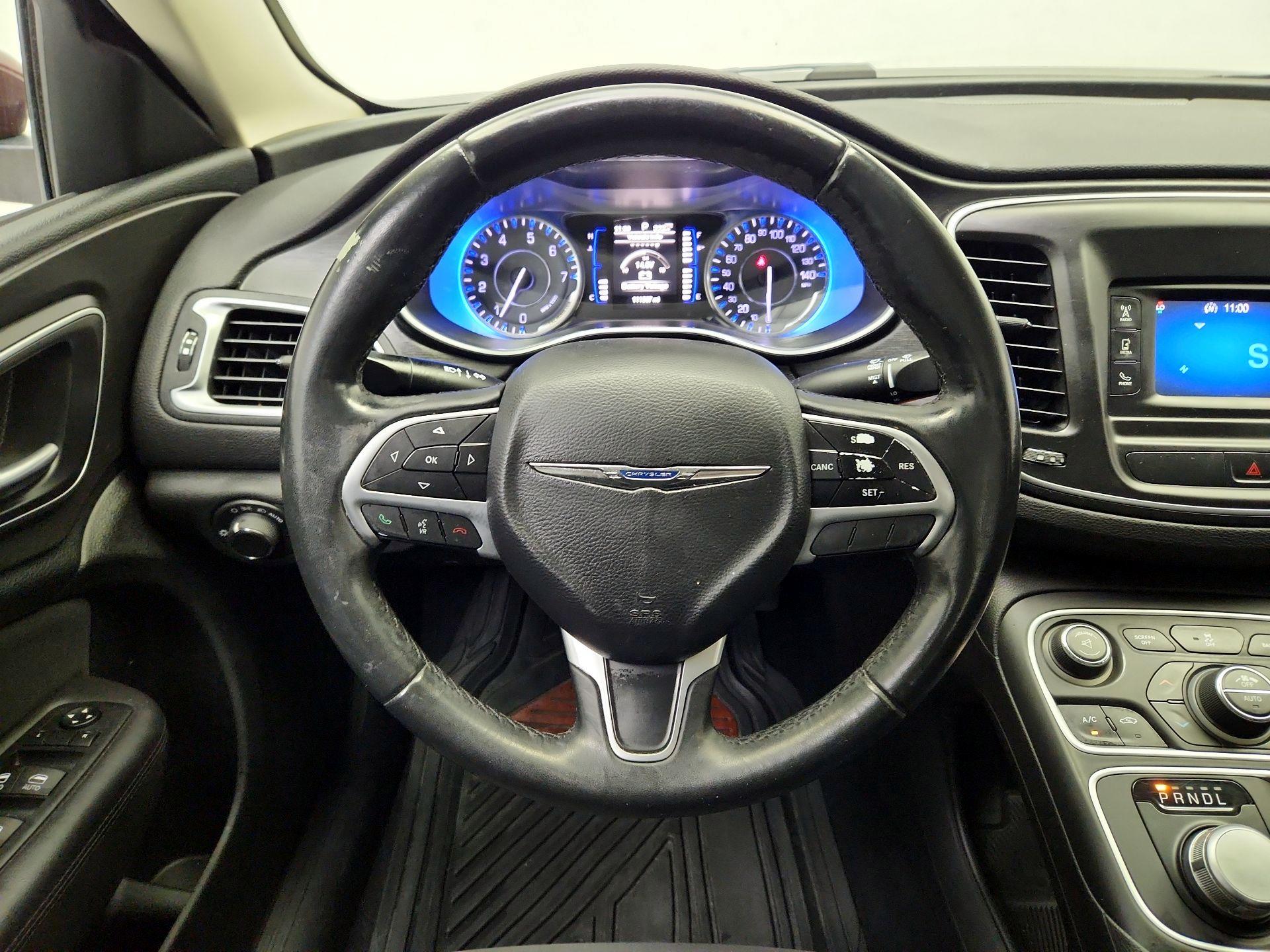 Thumbnail: 2015 Chrysler 200 - 10