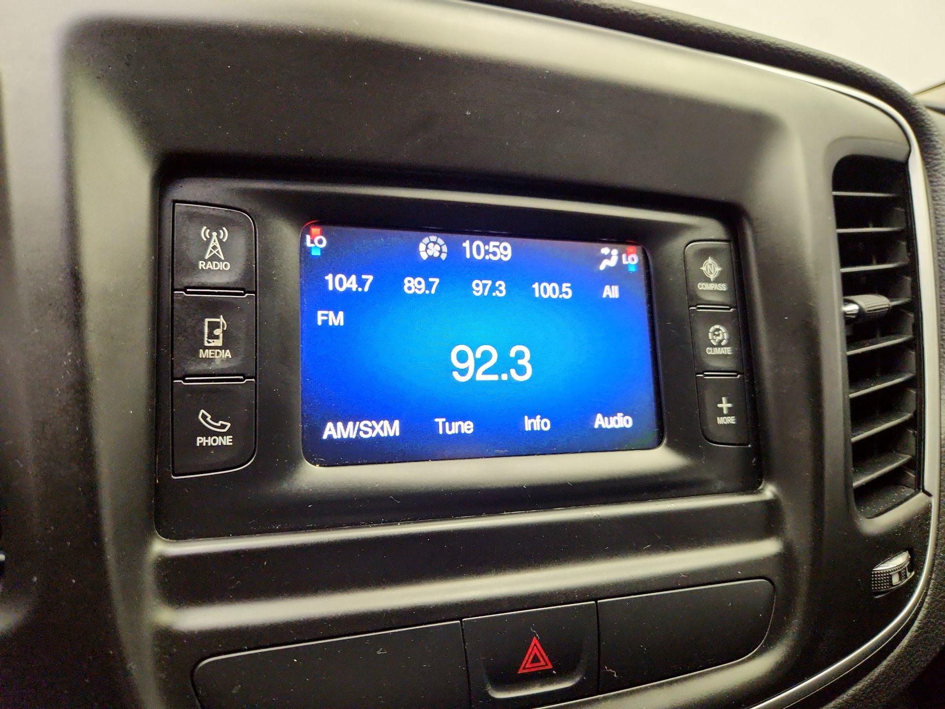 Thumbnail: 2015 Chrysler 200 - 16