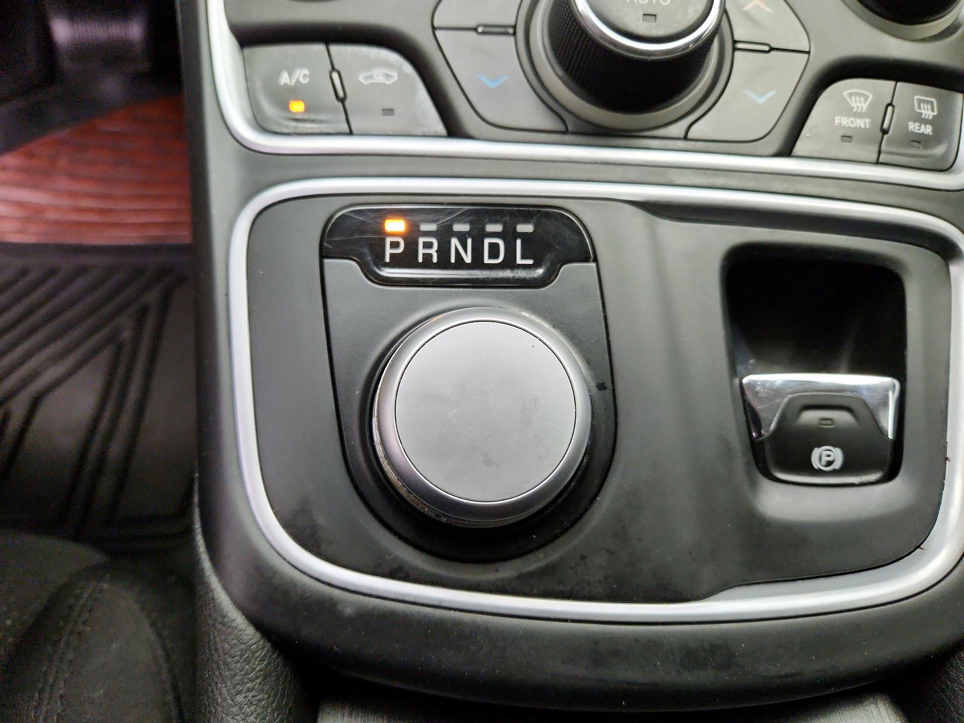 Thumbnail: 2015 Chrysler 200 - 18