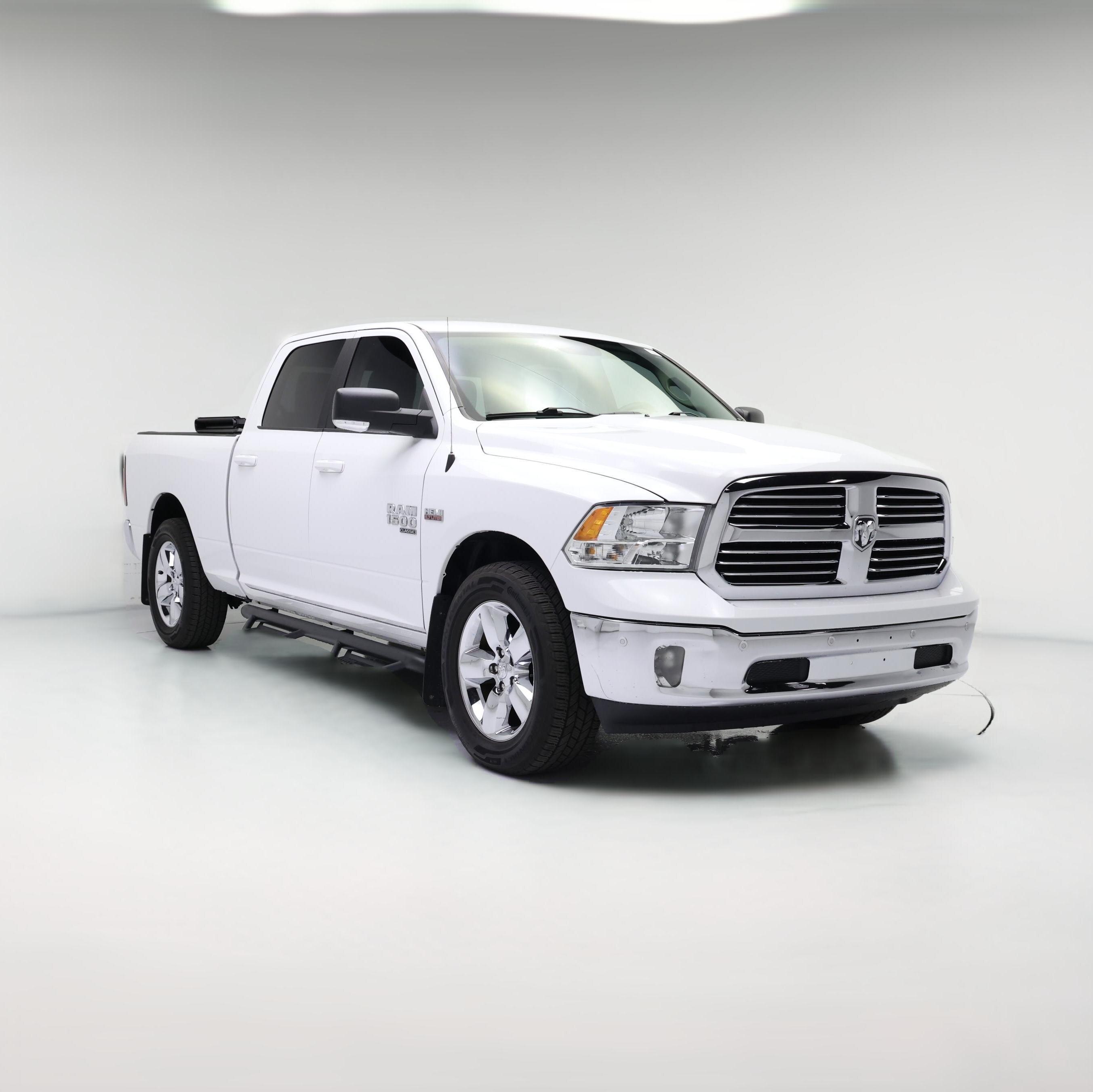 Thumbnail: 2019 RAM 1500 Classic - 1