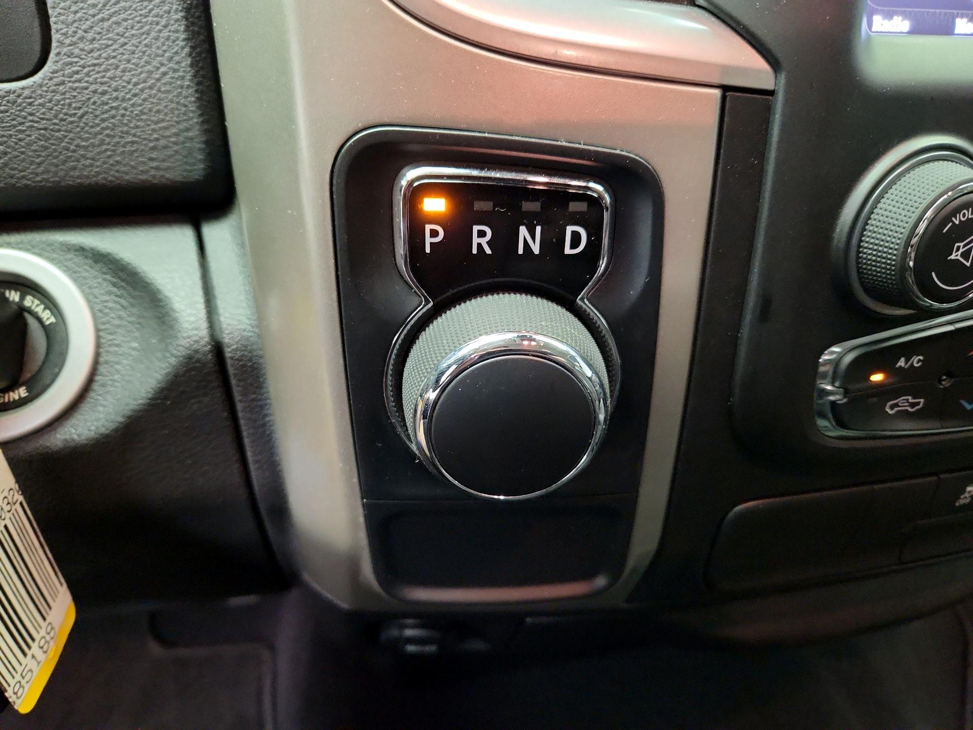 Thumbnail: 2019 RAM 1500 Classic - 17