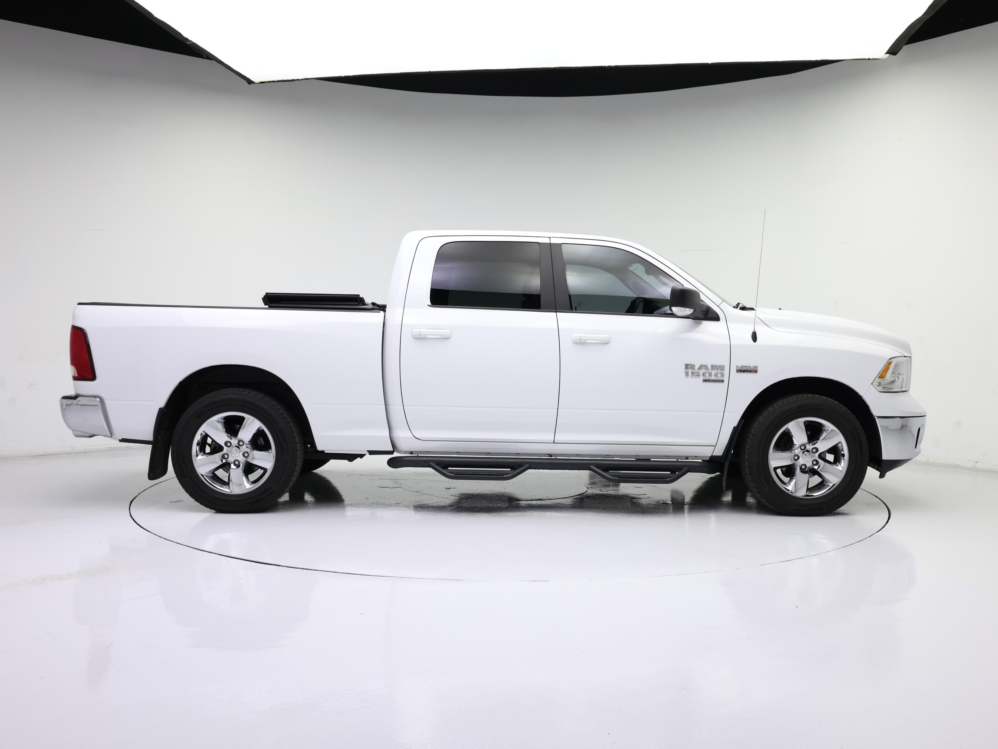 Thumbnail: 2019 RAM 1500 Classic - 7