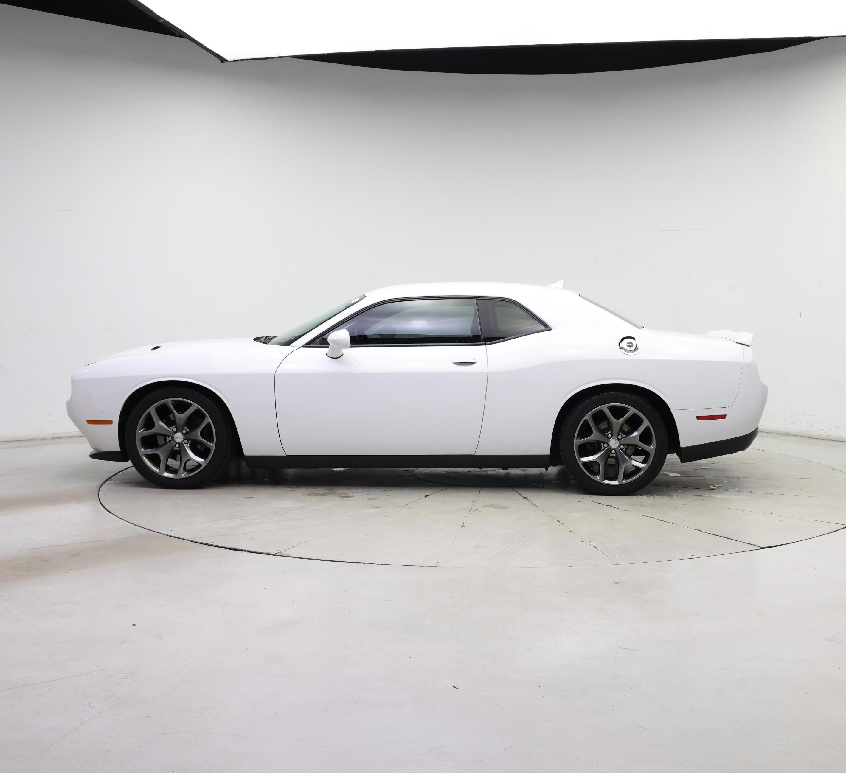 Thumbnail: 2015 Dodge Challenger - 3