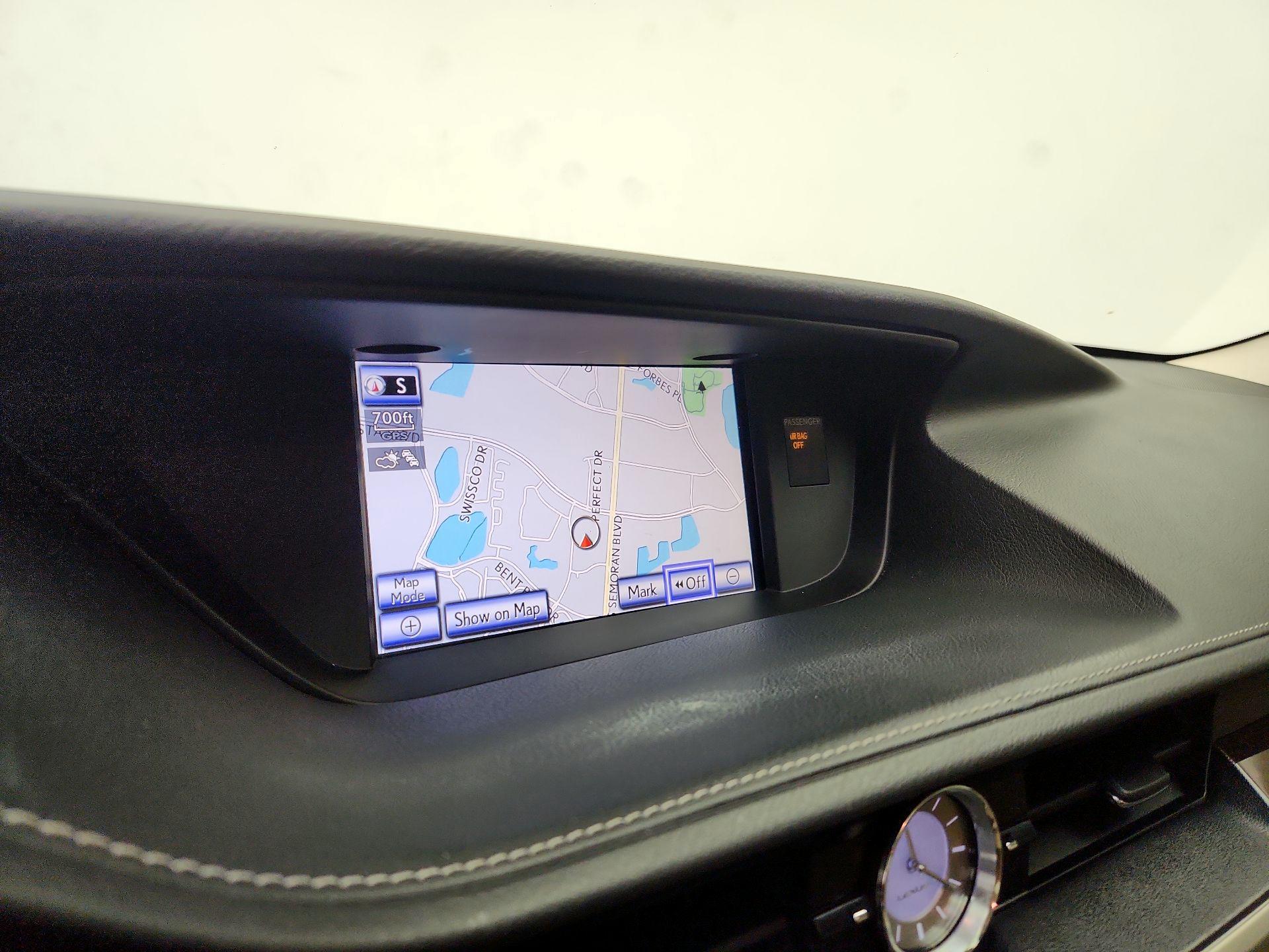 Thumbnail: 2014 Lexus ES - 14