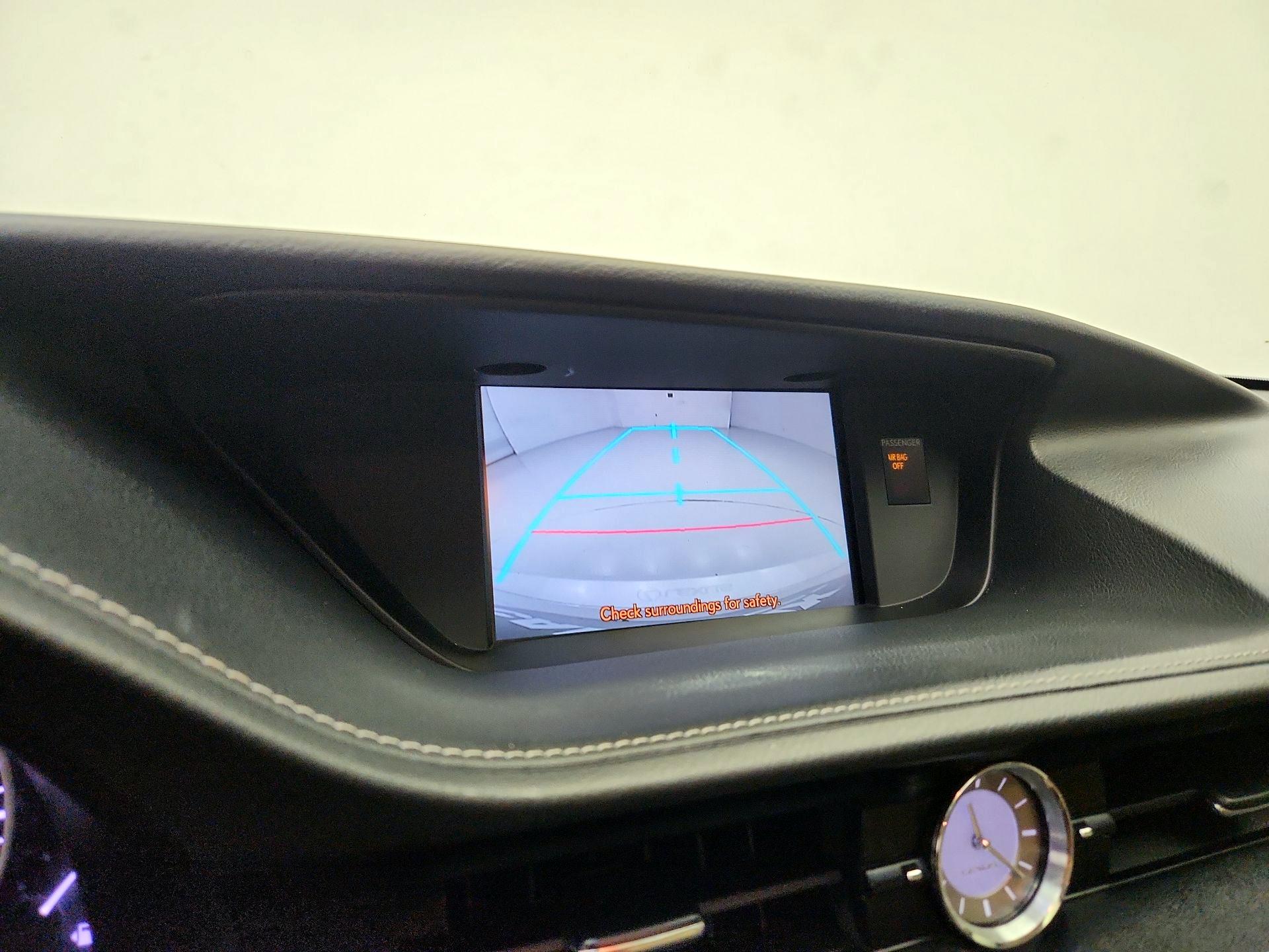 Thumbnail: 2014 Lexus ES - 15