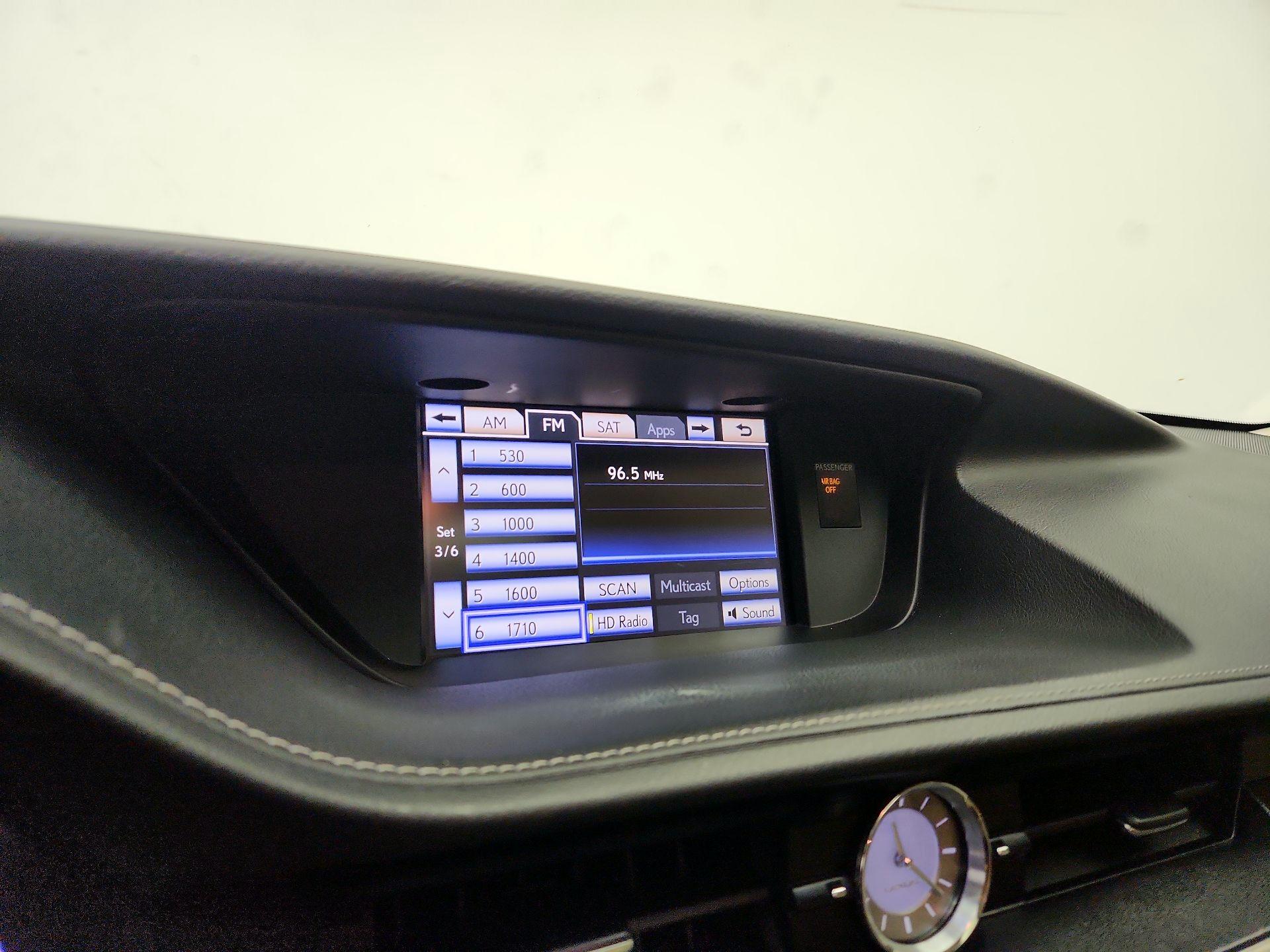 Thumbnail: 2014 Lexus ES - 16