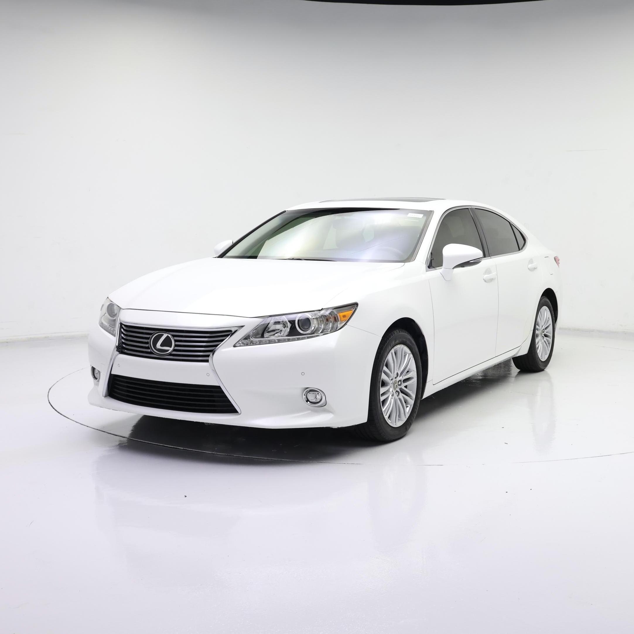 Thumbnail: 2014 Lexus ES - 4