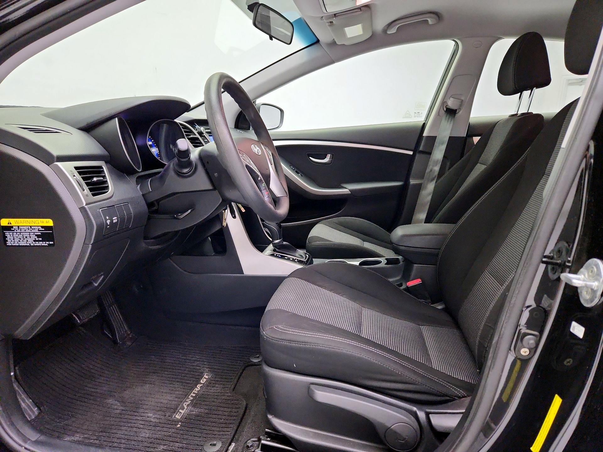 Thumbnail: 2016 Hyundai Elantra - 11