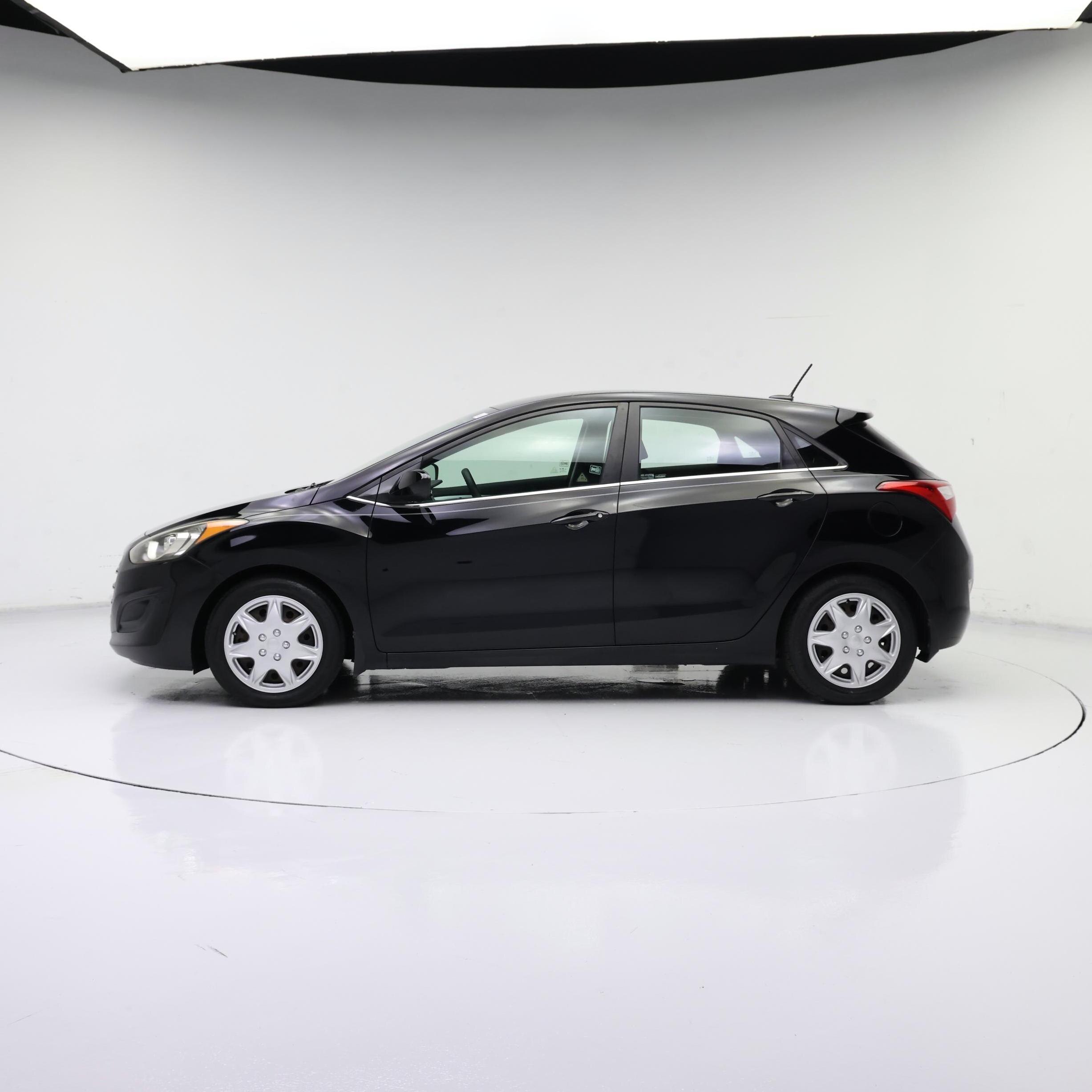 Thumbnail: 2016 Hyundai Elantra - 3