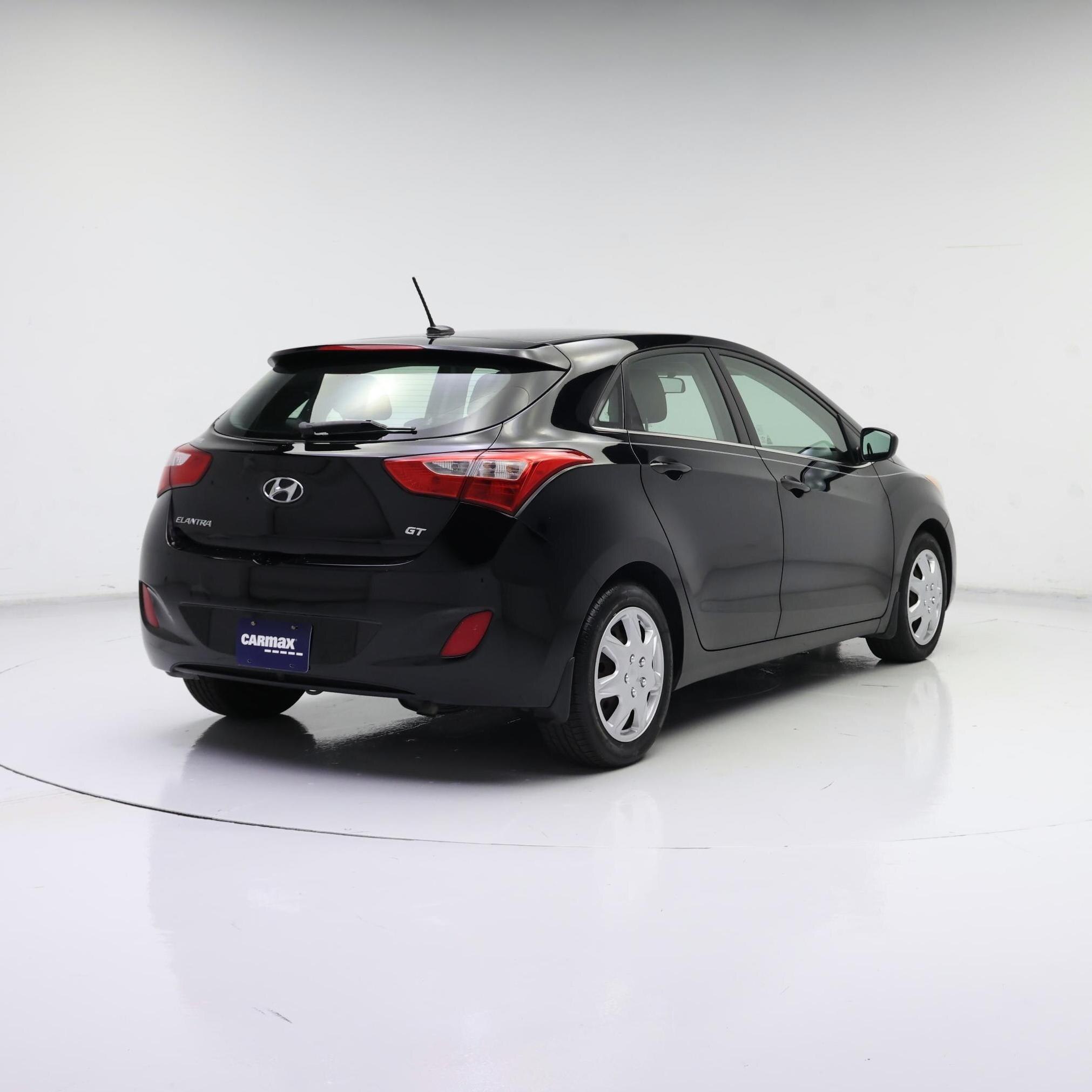 Thumbnail: 2016 Hyundai Elantra - 8