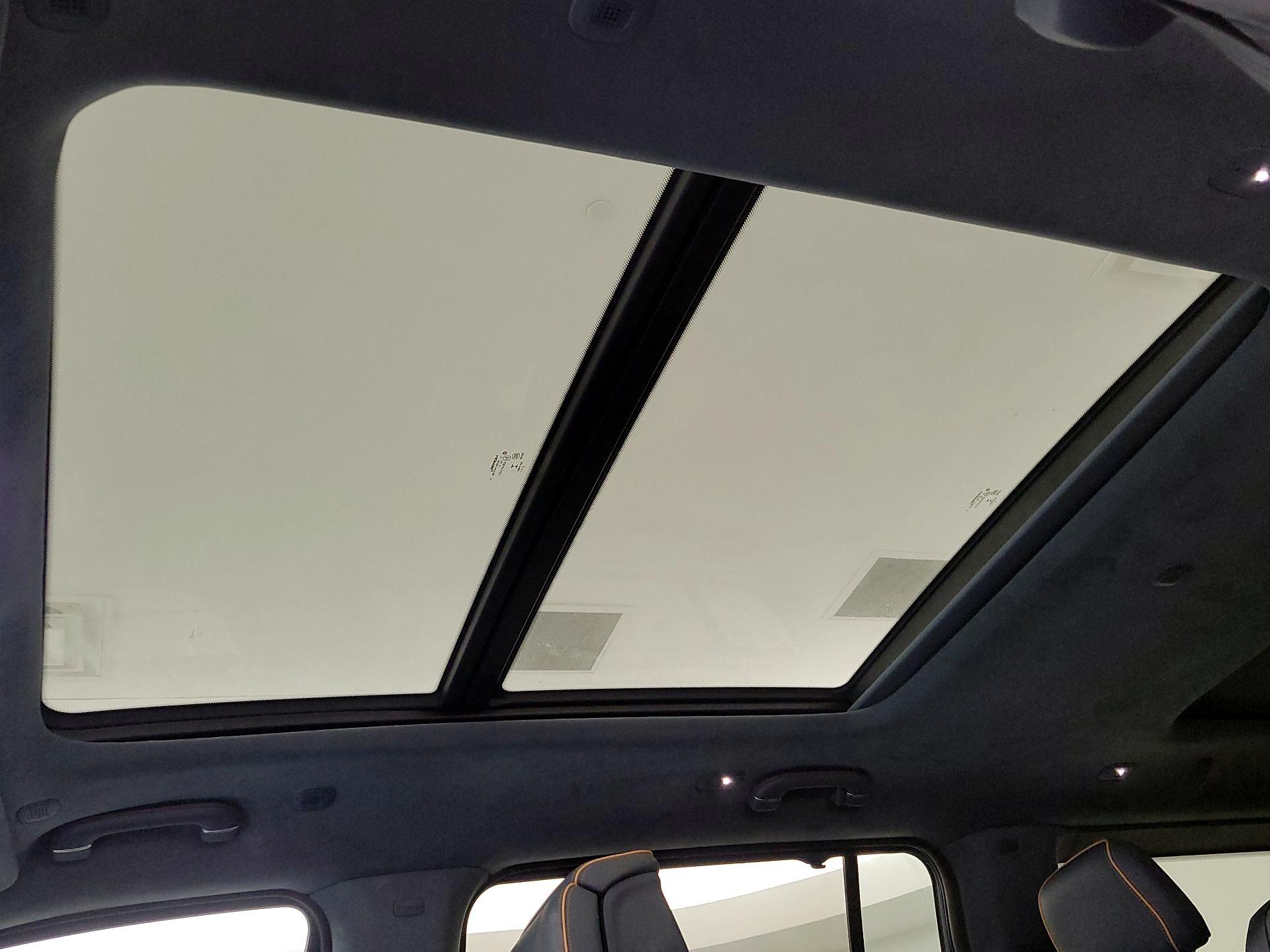 Thumbnail: 2022 Jeep Grand Wagoneer - 19