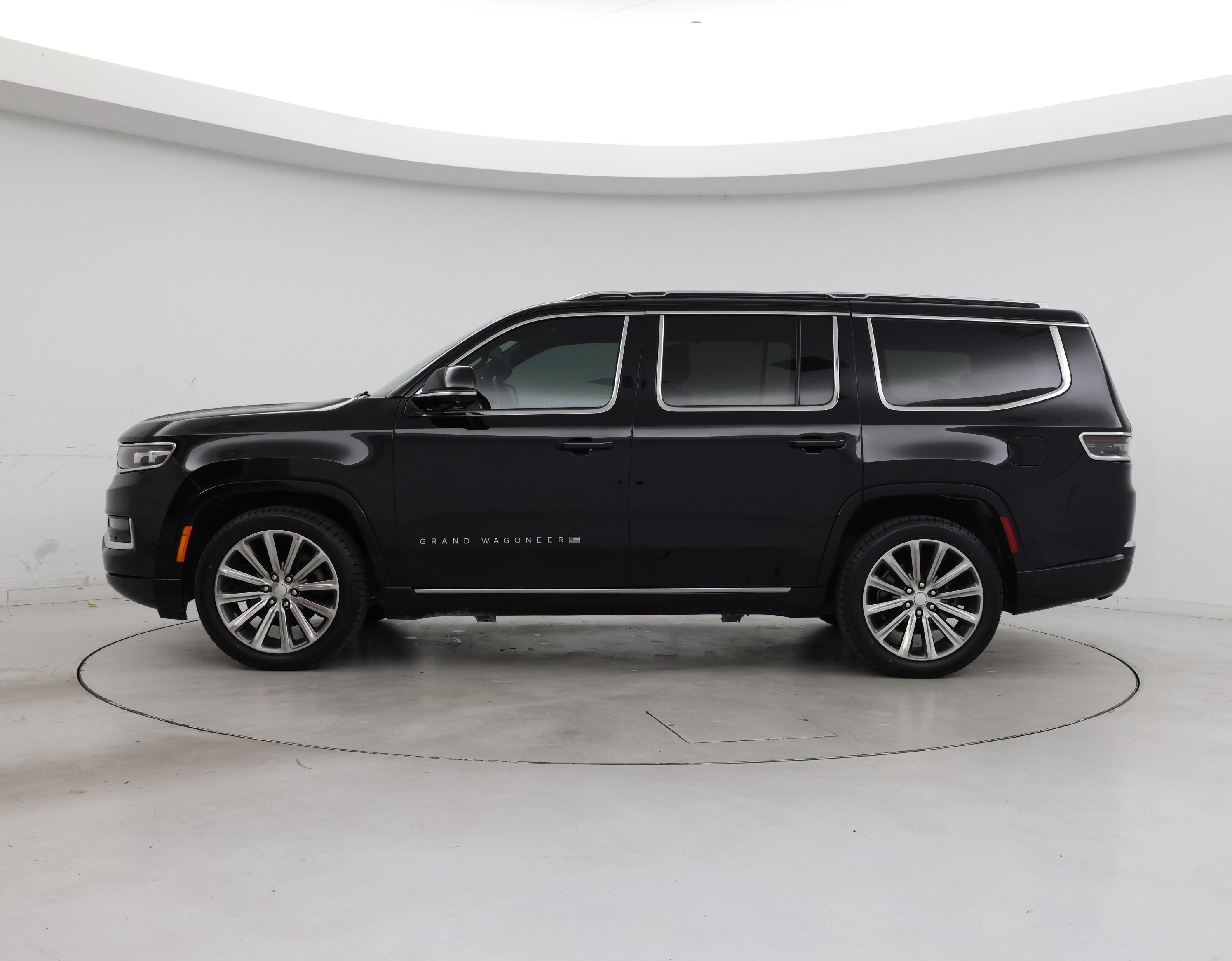 Thumbnail: 2022 Jeep Grand Wagoneer - 3