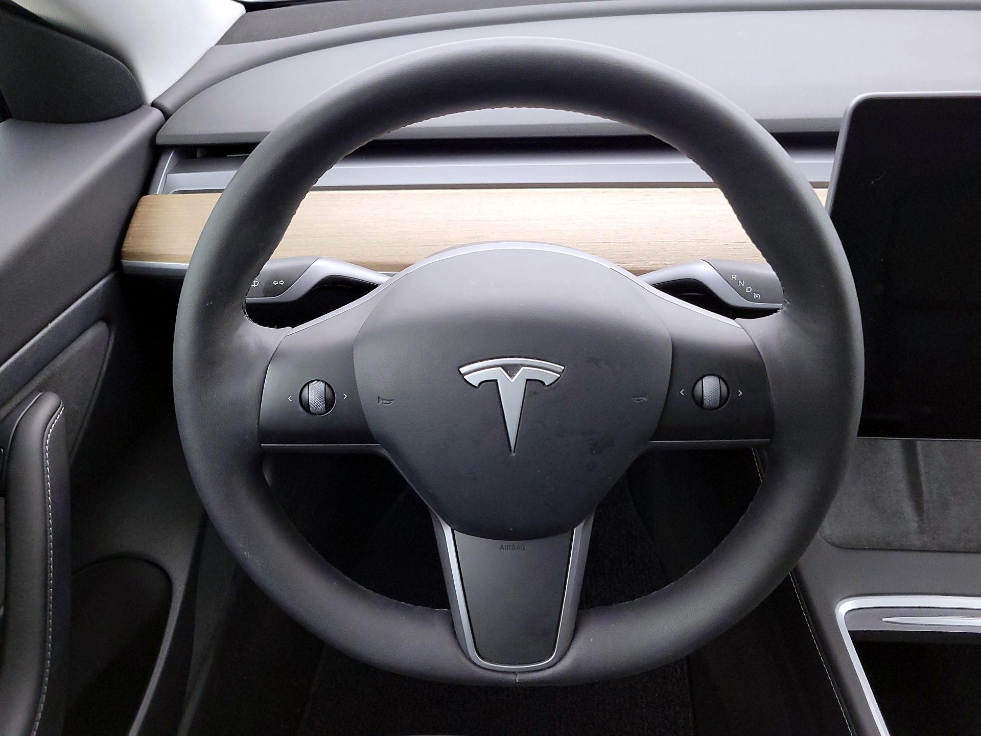 Thumbnail: 2021 Tesla Model 3 - 10