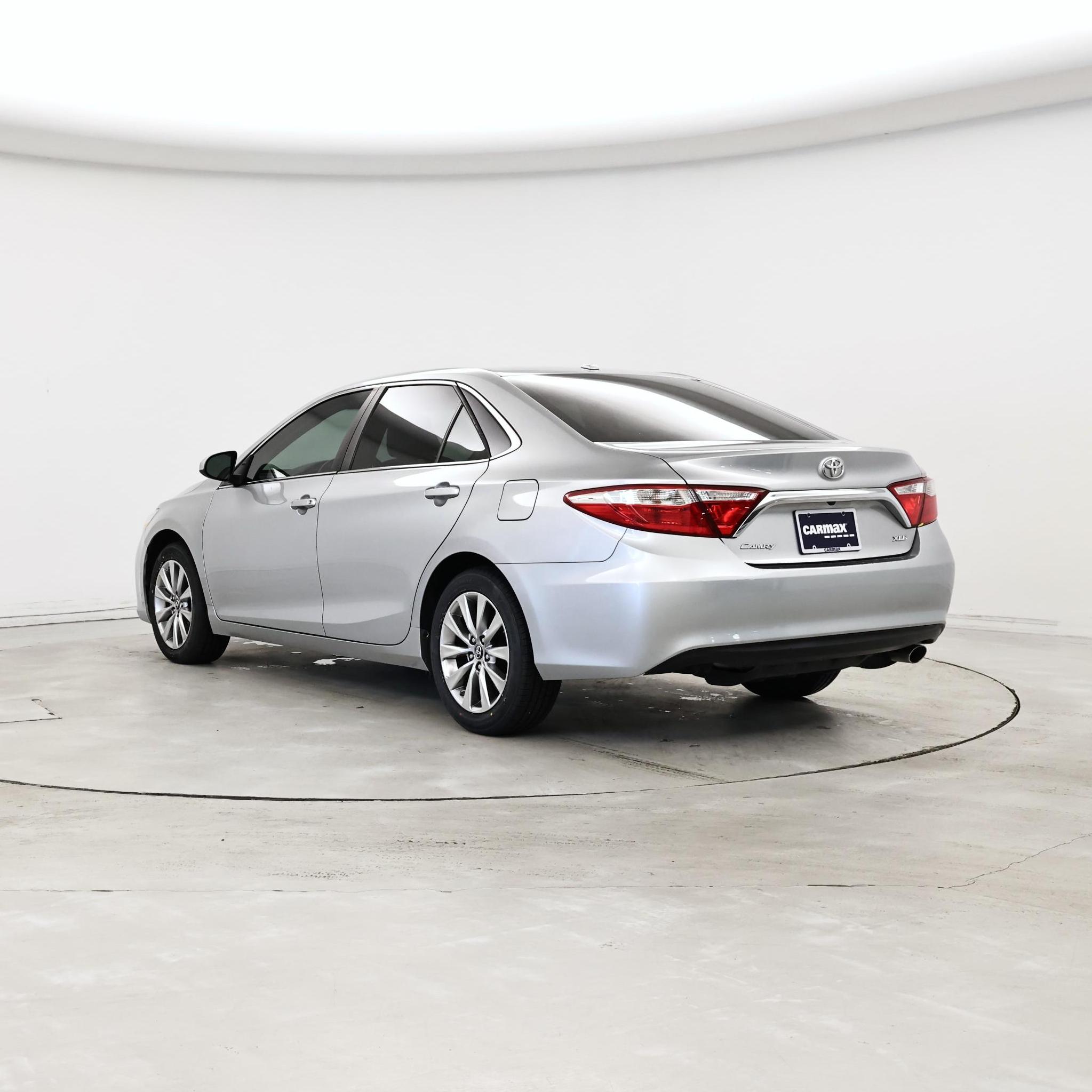 Thumbnail: 2017 Toyota Camry - 2