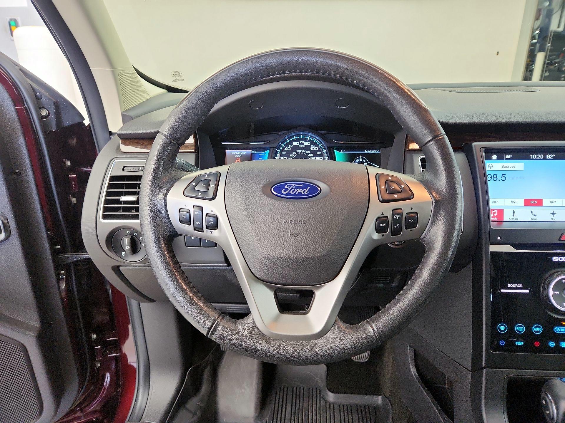 Thumbnail: 2017 Ford Flex - 10