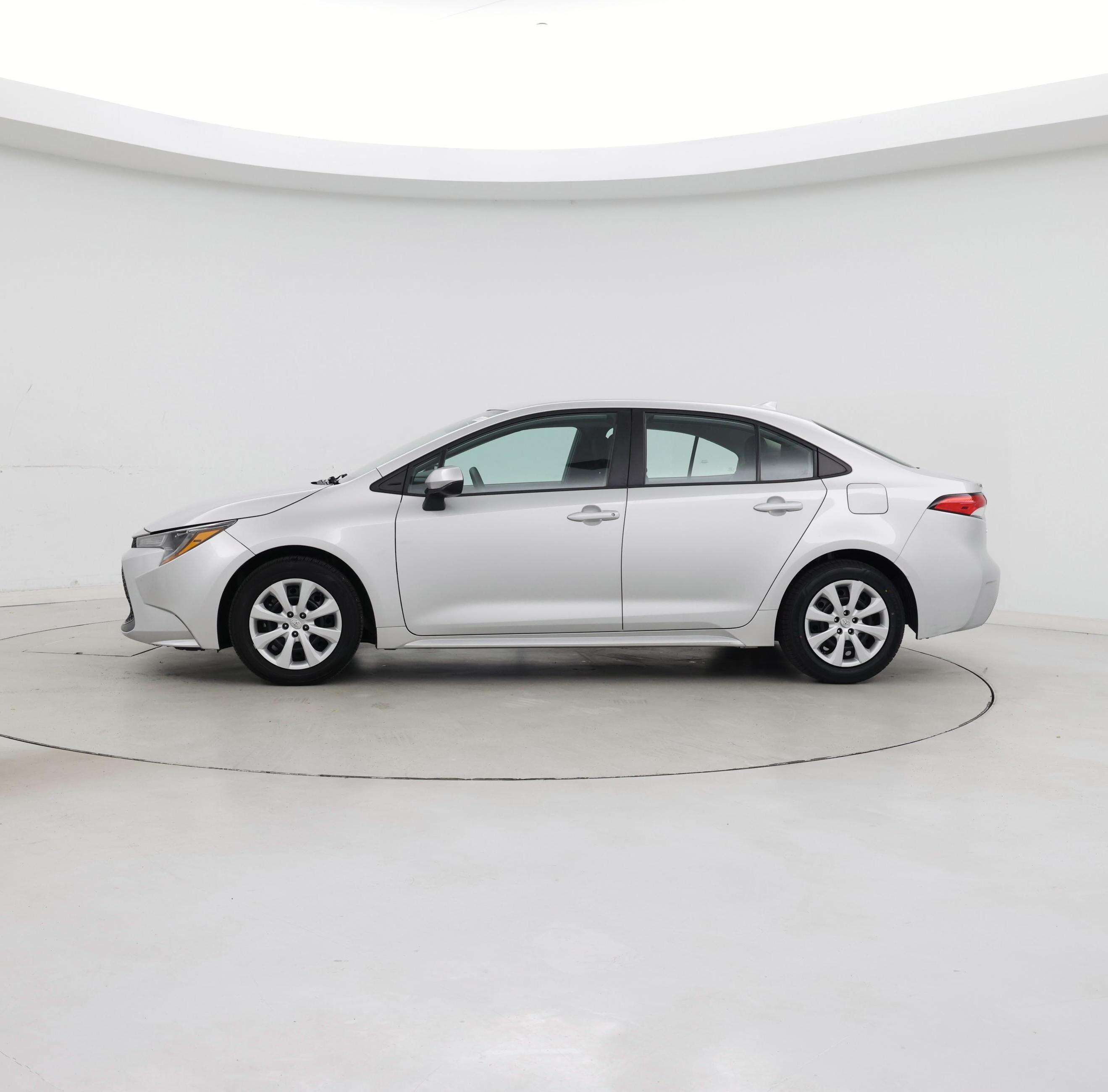 Thumbnail: 2021 Toyota Corolla - 3