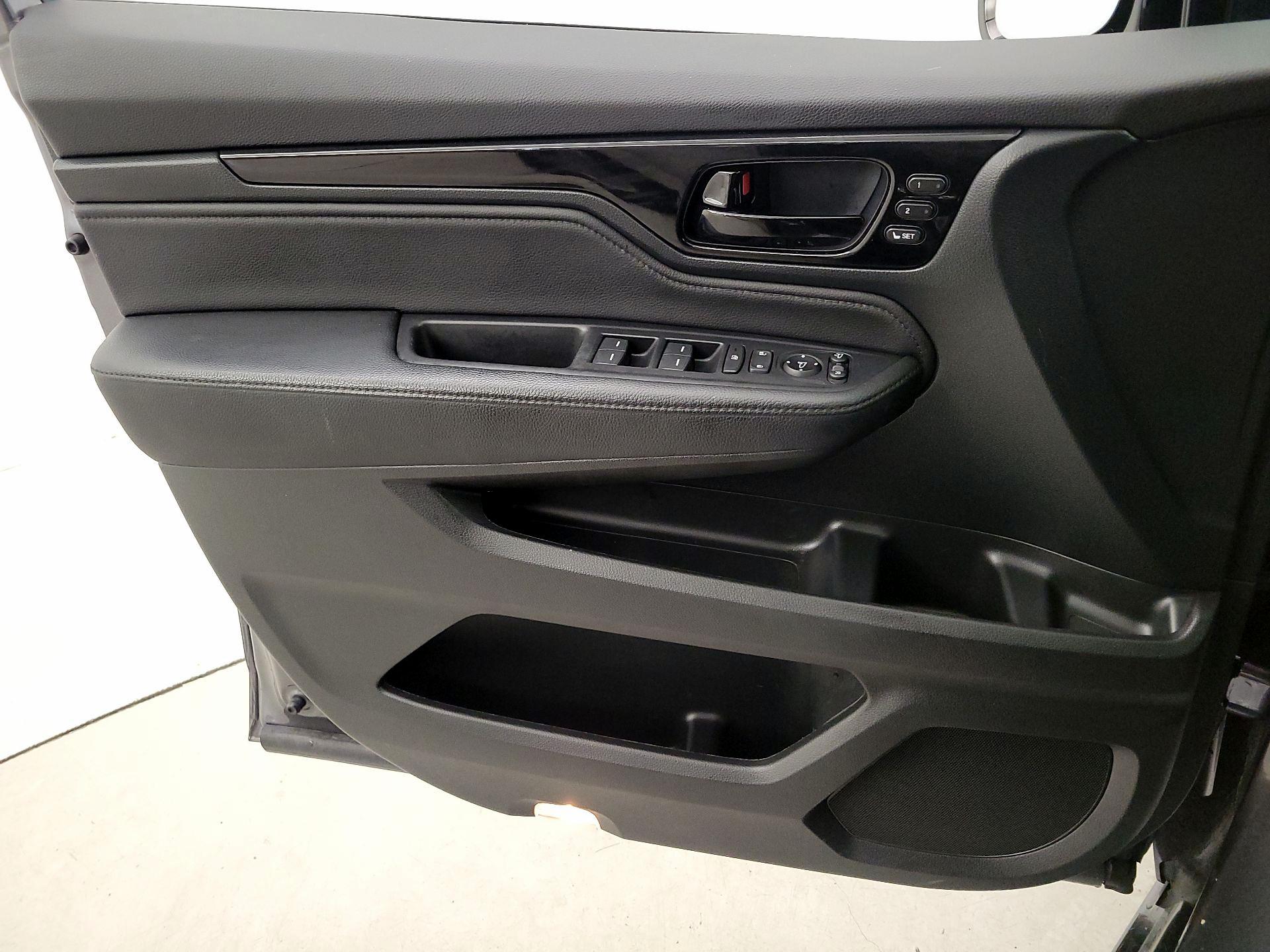 Thumbnail: 2023 Honda Odyssey - 12