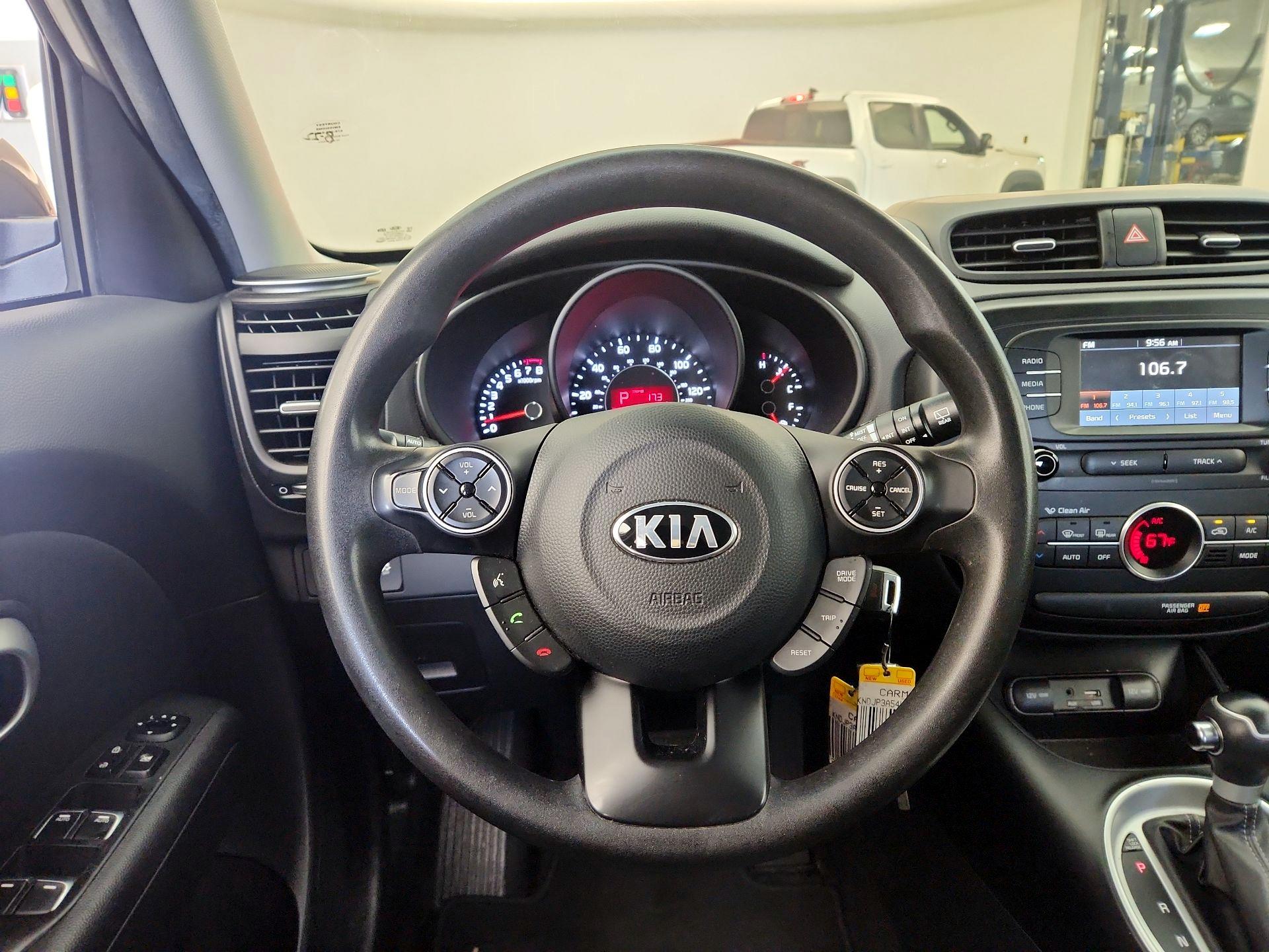 Thumbnail: 2017 Kia Soul - 10