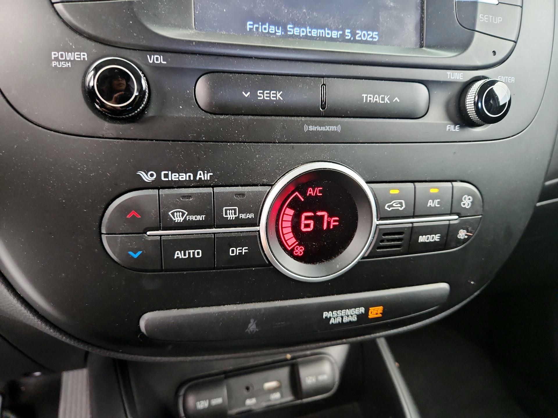 Thumbnail: 2017 Kia Soul - 16