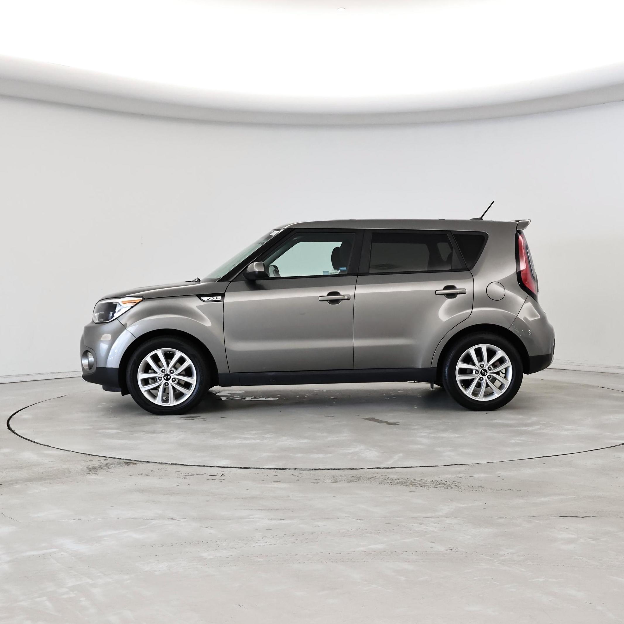 Thumbnail: 2017 Kia Soul - 3