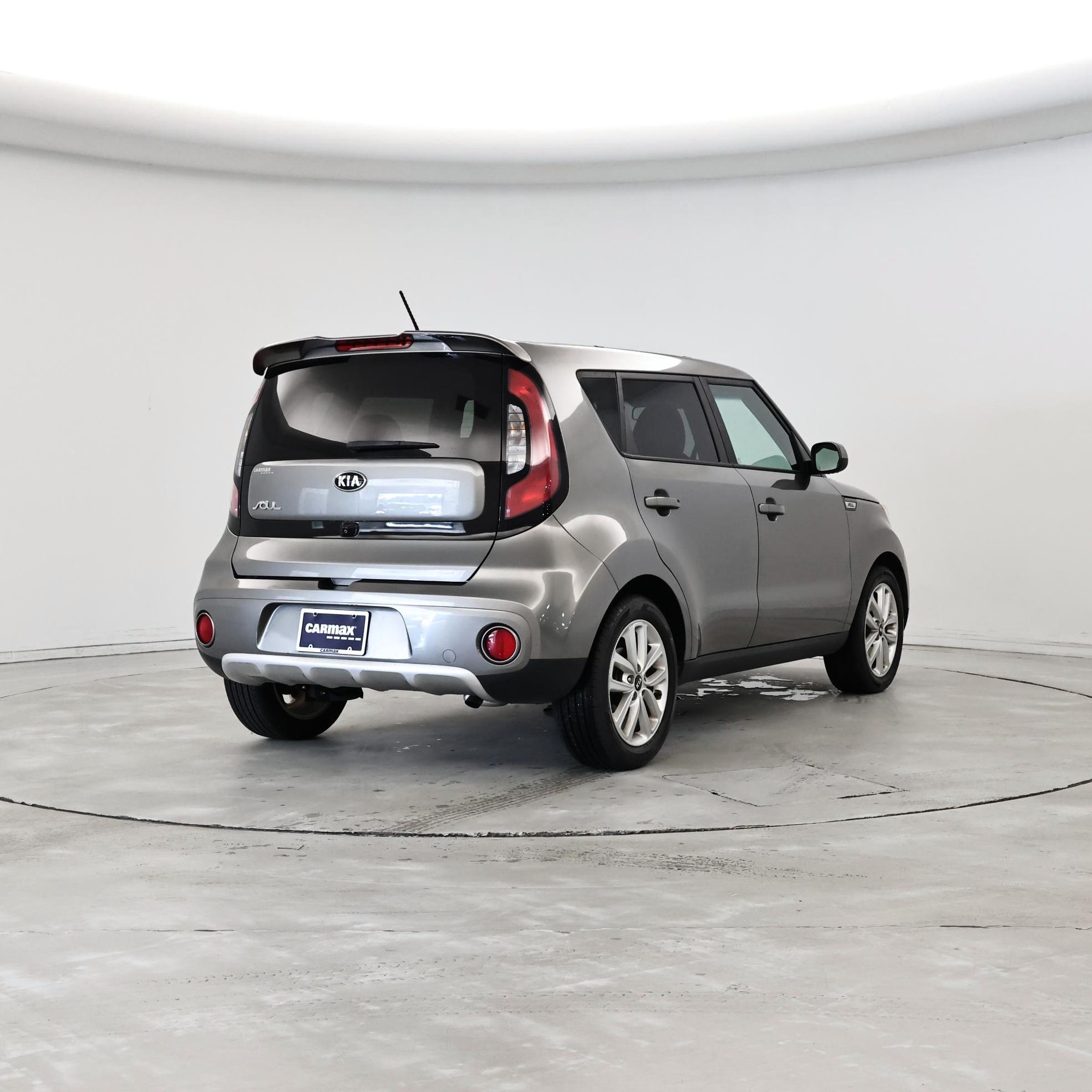 Thumbnail: 2017 Kia Soul - 8