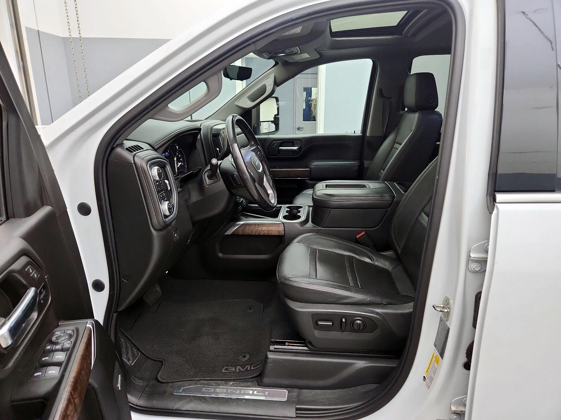 Thumbnail: 2020 GMC Sierra 2500 - 11