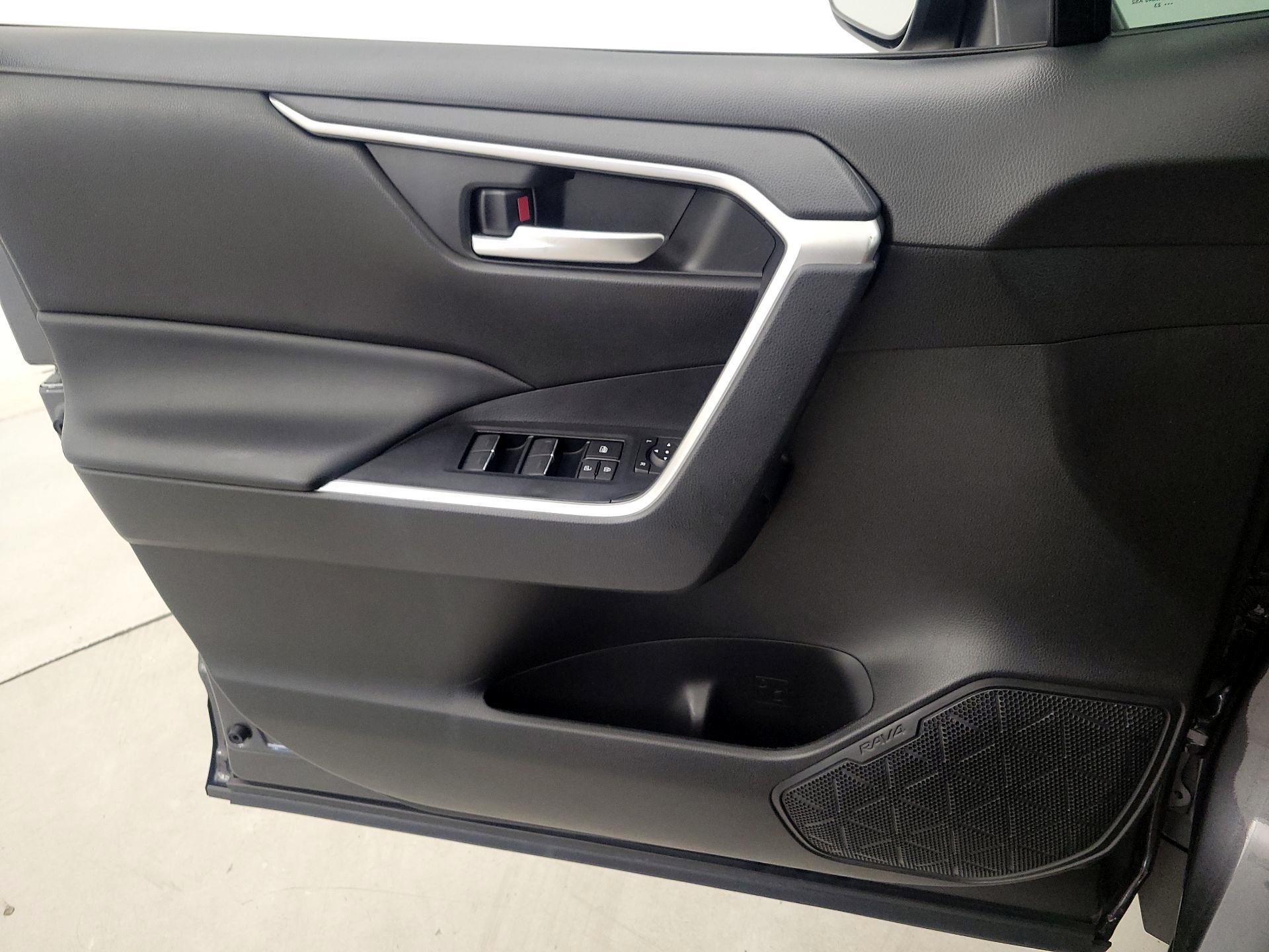 Thumbnail: 2023 Toyota RAV4 - 12