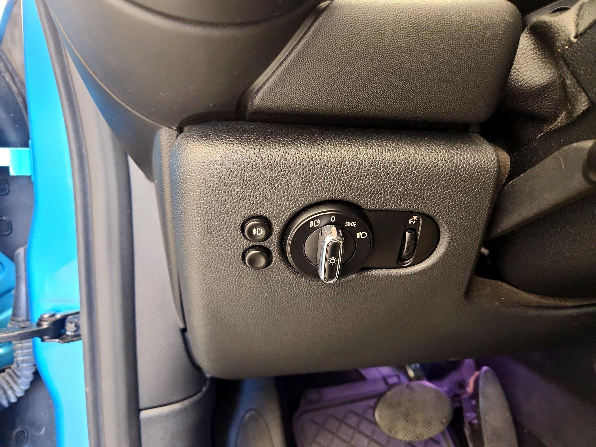 Thumbnail: 2017 MINI Cooper - 13