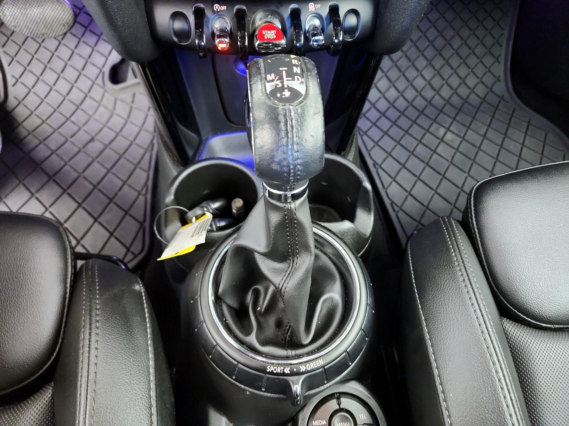 Thumbnail: 2017 MINI Cooper - 17