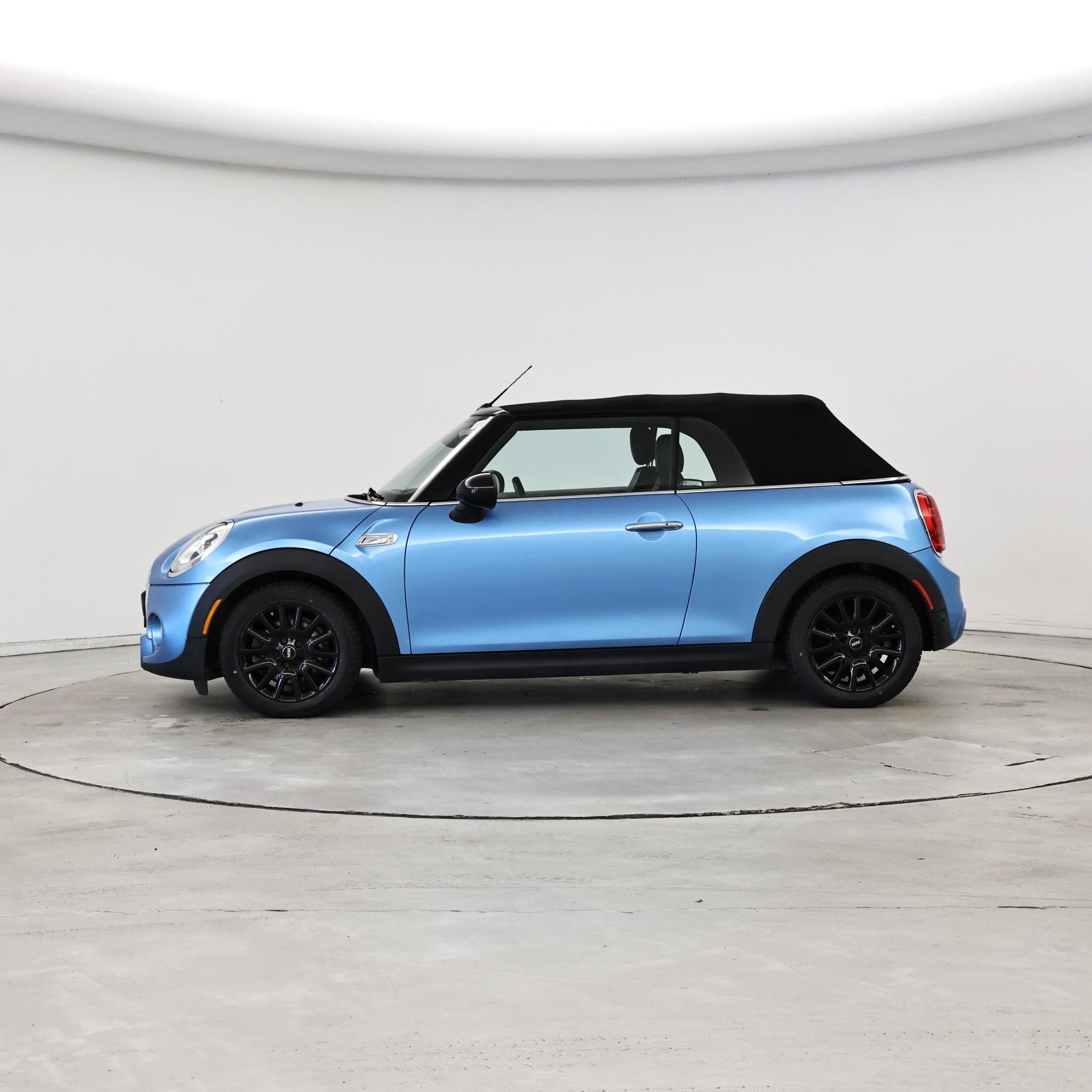 Thumbnail: 2017 MINI Cooper - 3