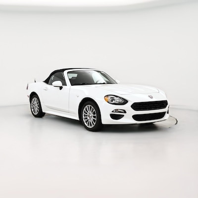 White 2017 Fiat 124 Spider Classica