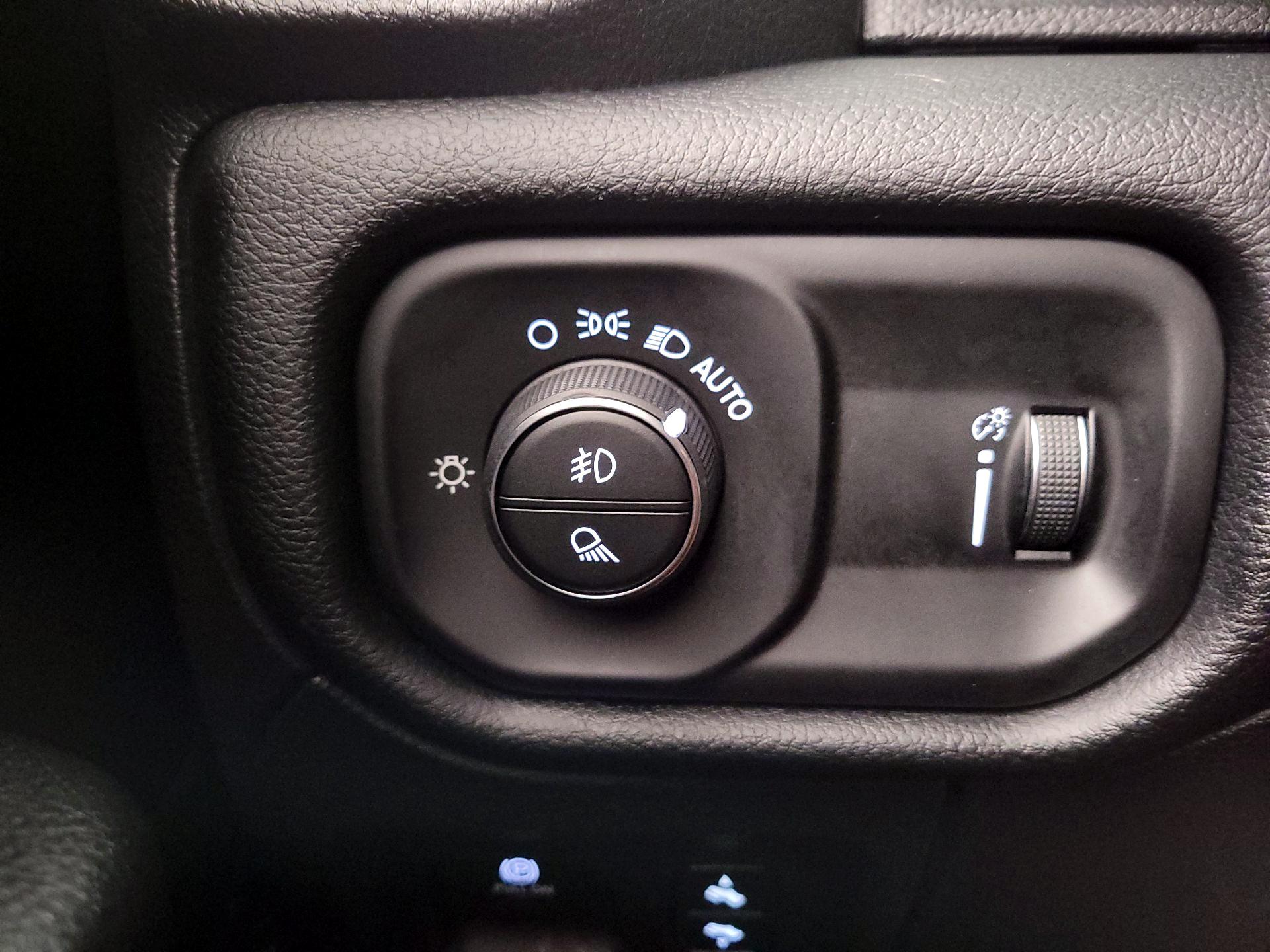 Thumbnail: 2021 RAM 1500 - 13