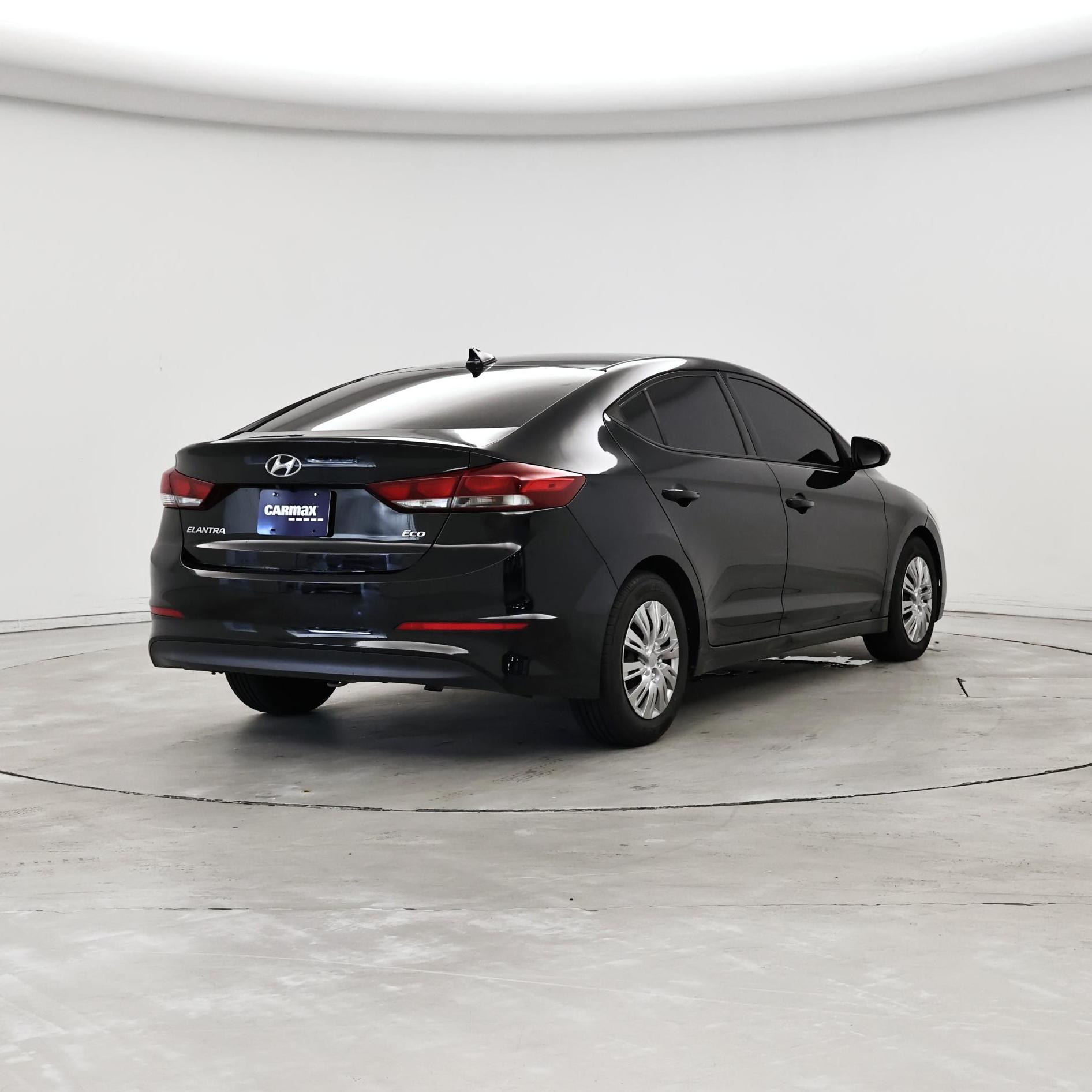 Thumbnail: 2017 Hyundai Elantra - 8