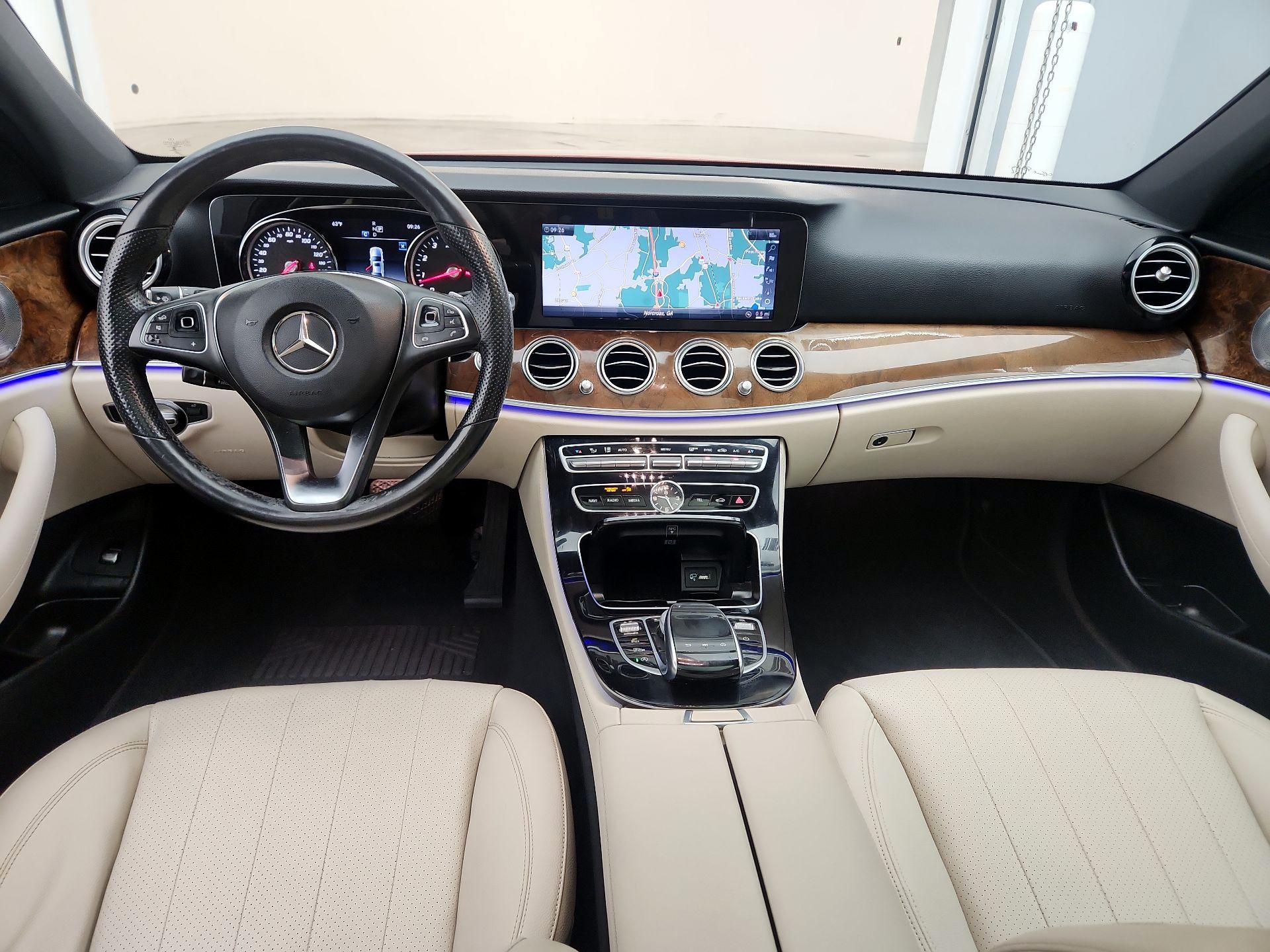 Thumbnail: 2018 Mercedes-Benz E-Class - 9