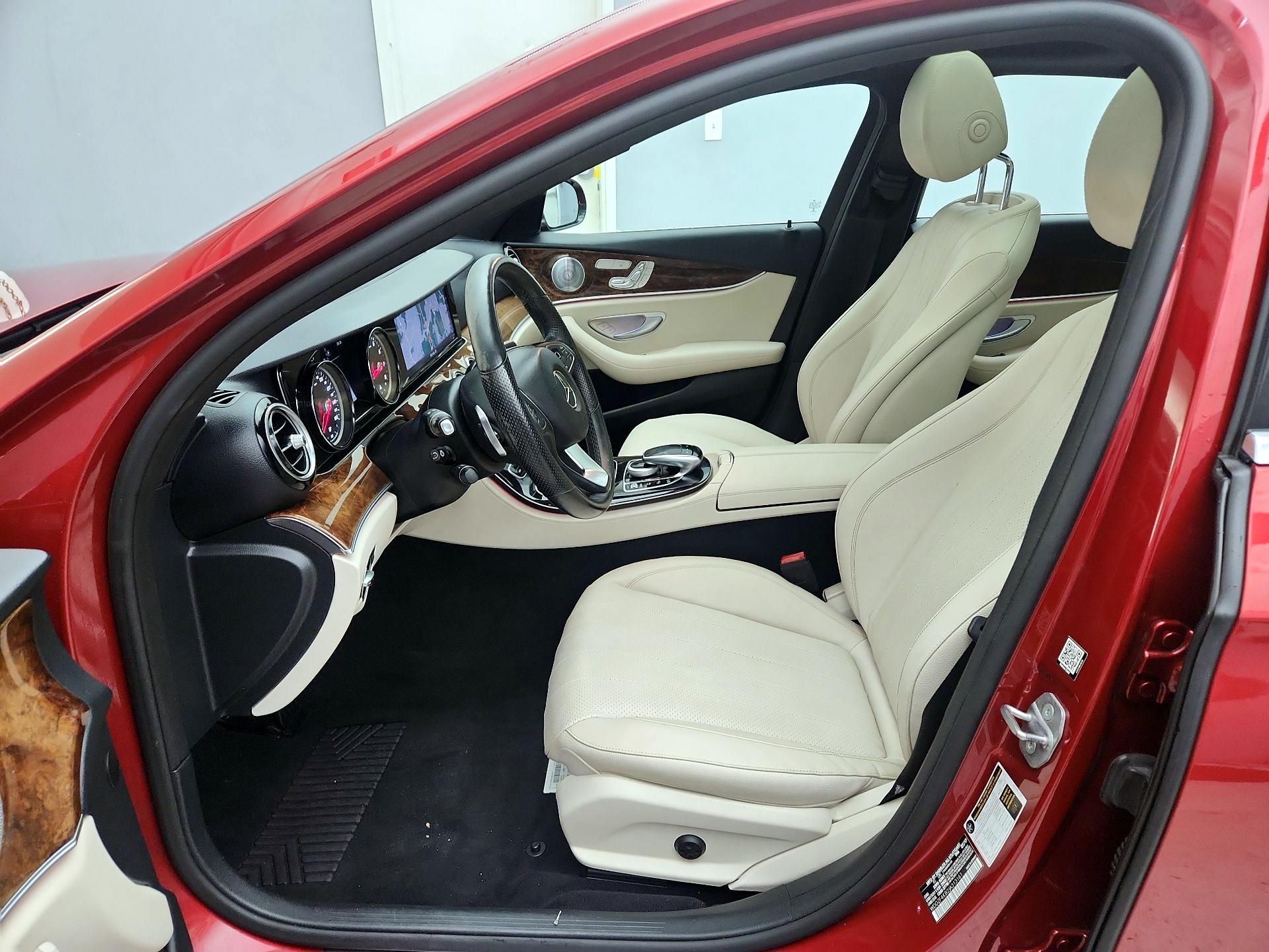 Thumbnail: 2018 Mercedes-Benz E-Class - 11