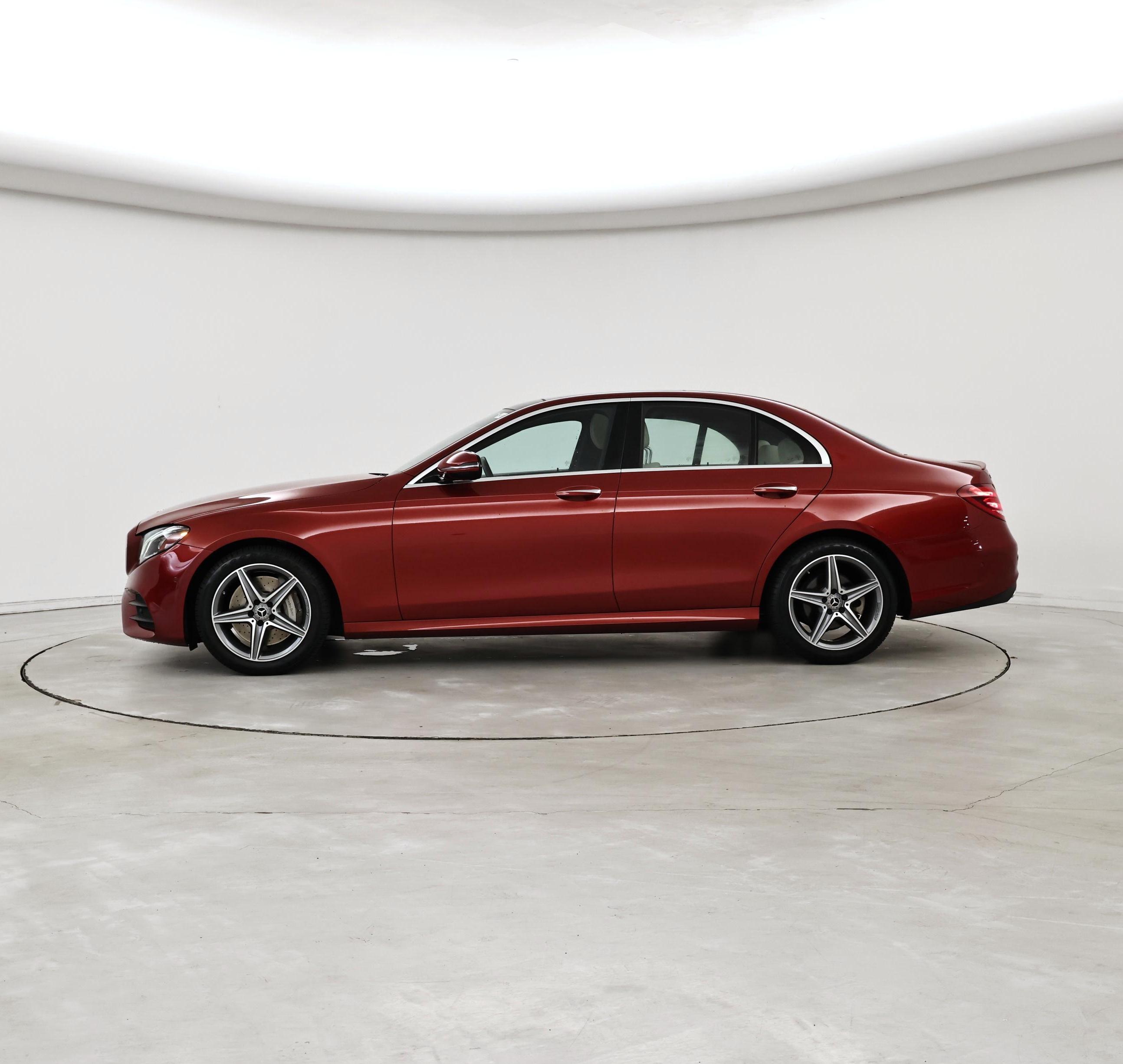 Thumbnail: 2018 Mercedes-Benz E-Class - 3