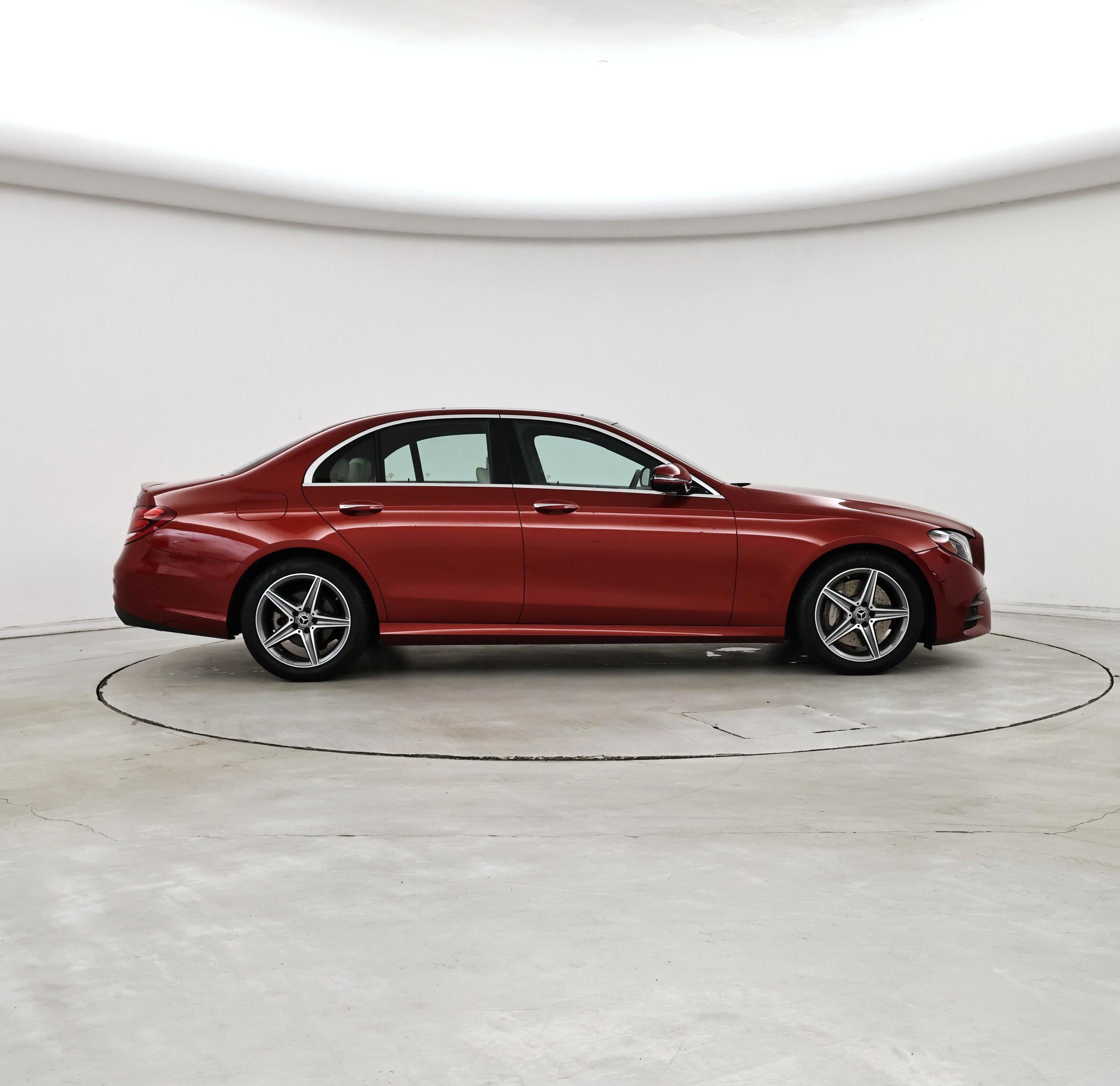 Thumbnail: 2018 Mercedes-Benz E-Class - 7
