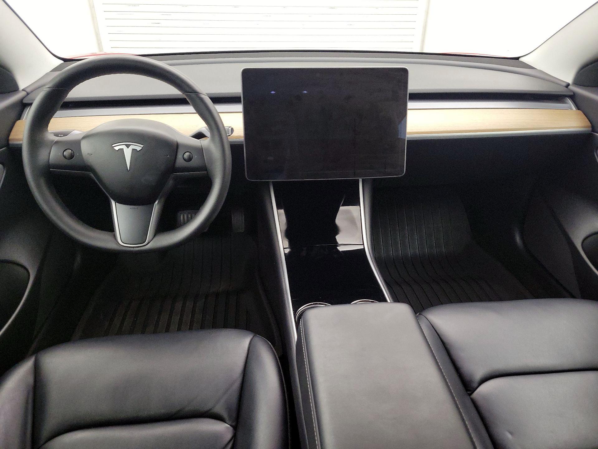 Thumbnail: 2020 Tesla Model 3 - 9