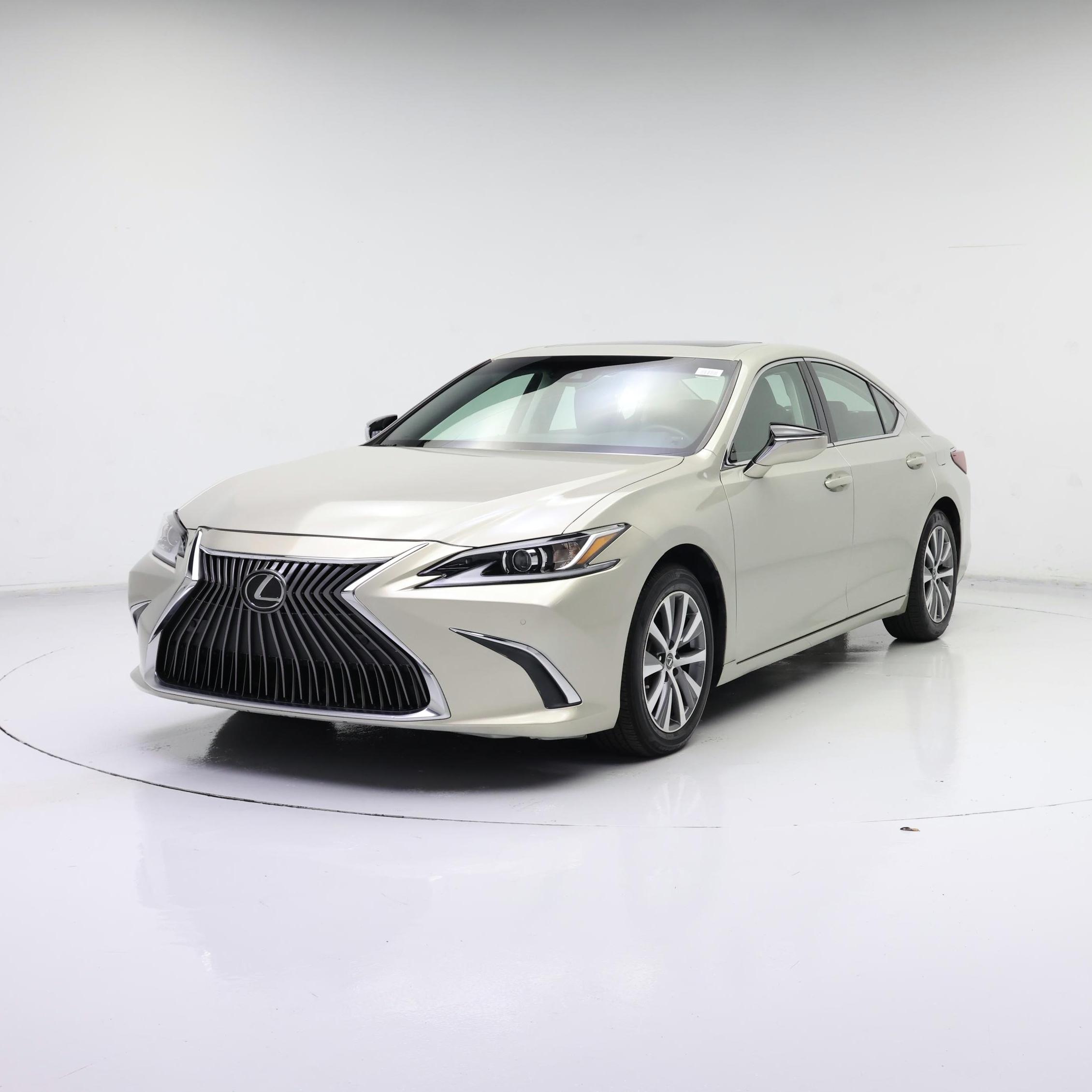 Thumbnail: 2020 Lexus ES - 4