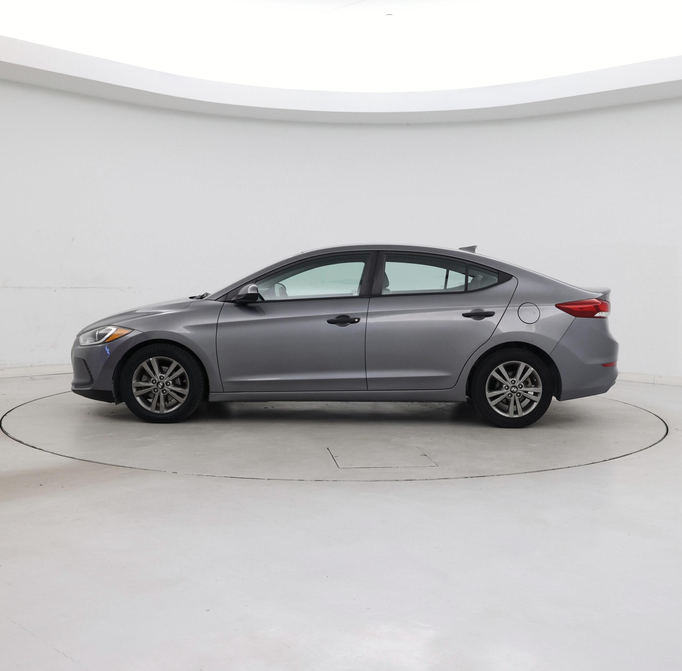 Thumbnail: 2018 Hyundai Elantra - 3