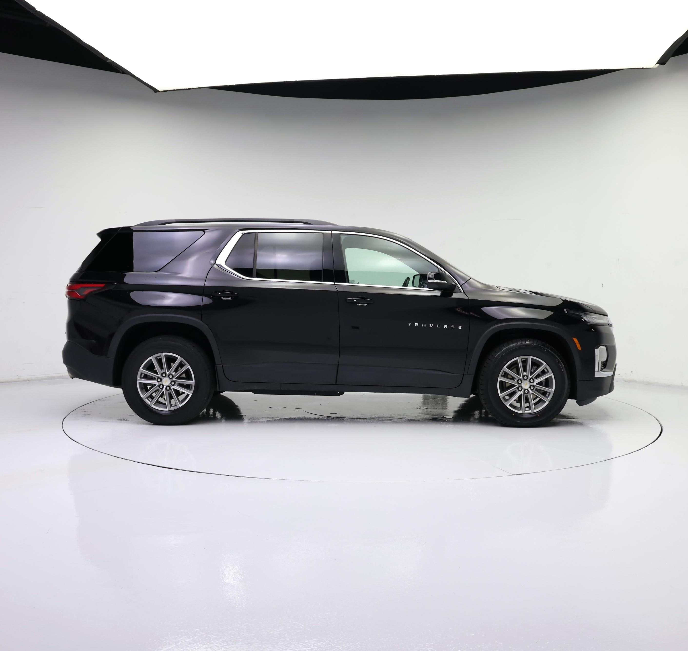 Thumbnail: 2023 Chevrolet Traverse - 7