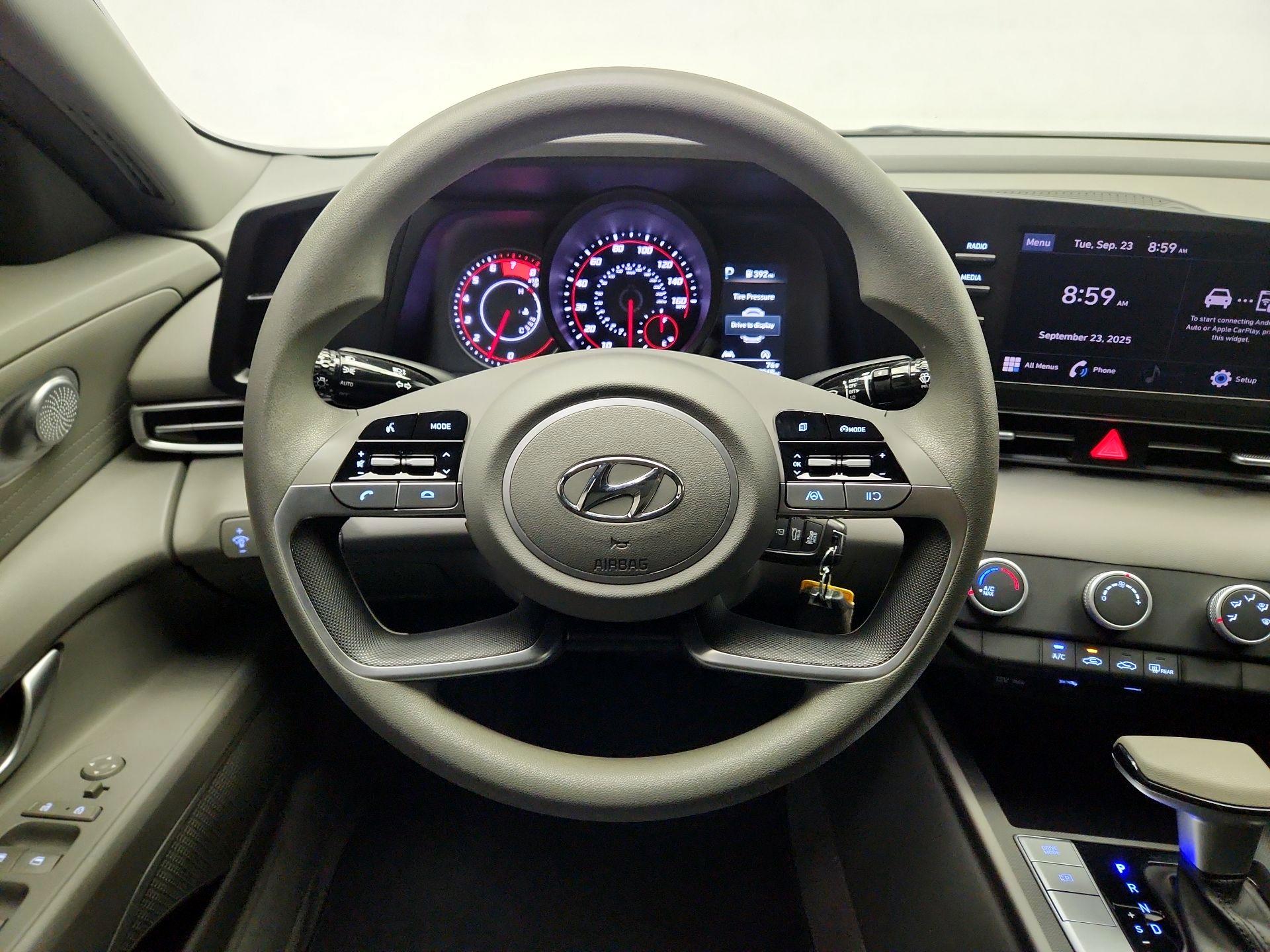 Thumbnail: 2023 Hyundai Elantra - 10