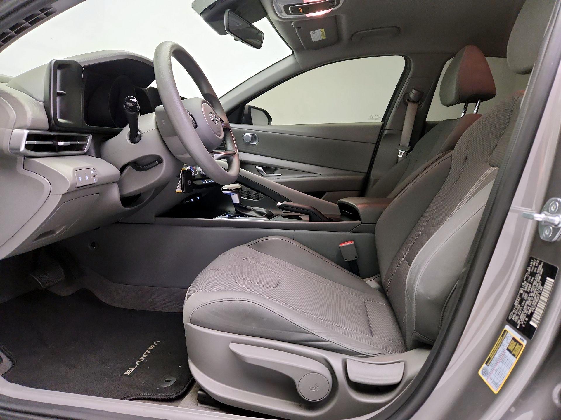 Thumbnail: 2023 Hyundai Elantra - 11