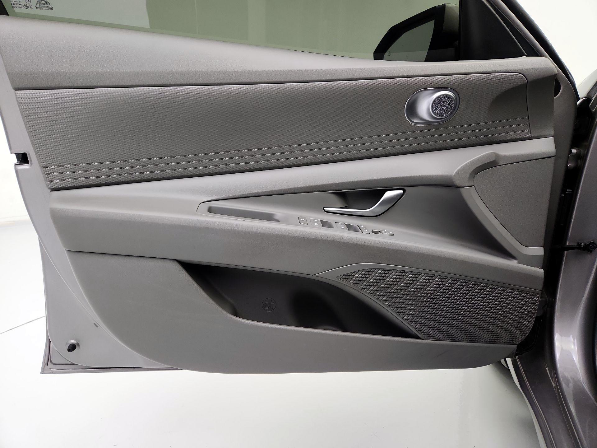 Thumbnail: 2023 Hyundai Elantra - 12