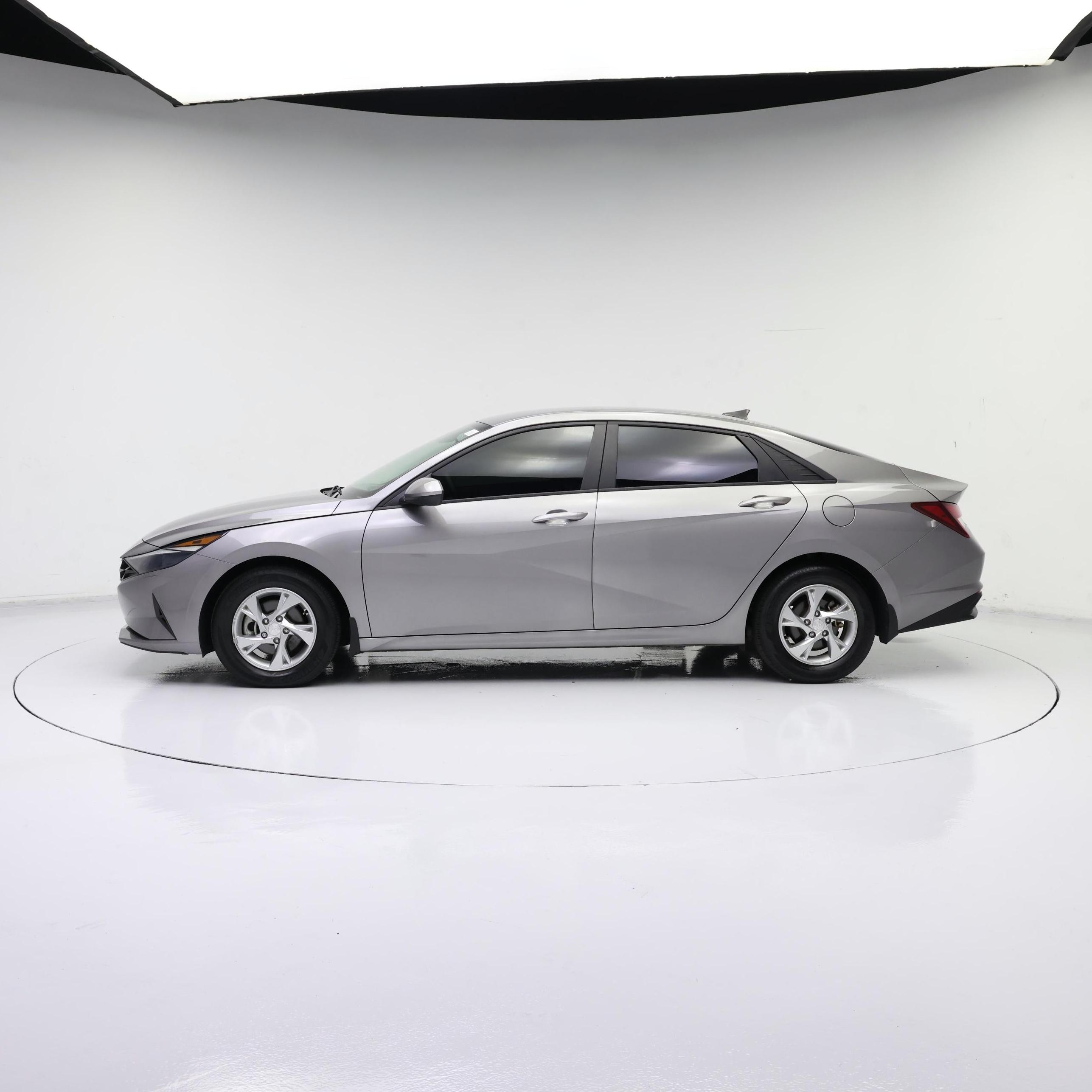 Thumbnail: 2023 Hyundai Elantra - 3