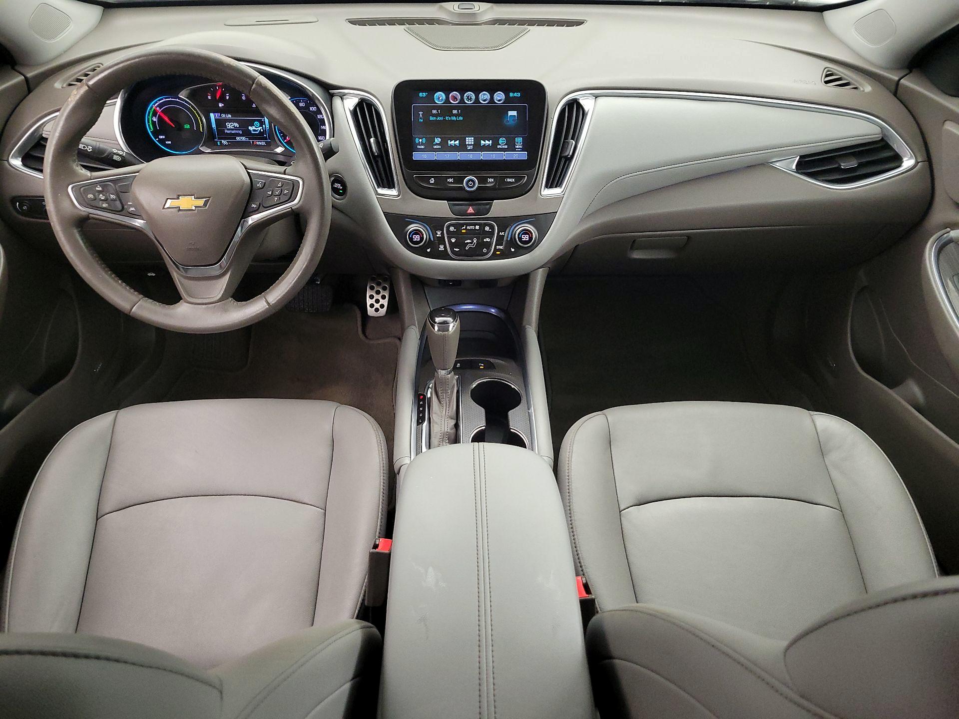 Thumbnail: 2016 Chevrolet Malibu - 9