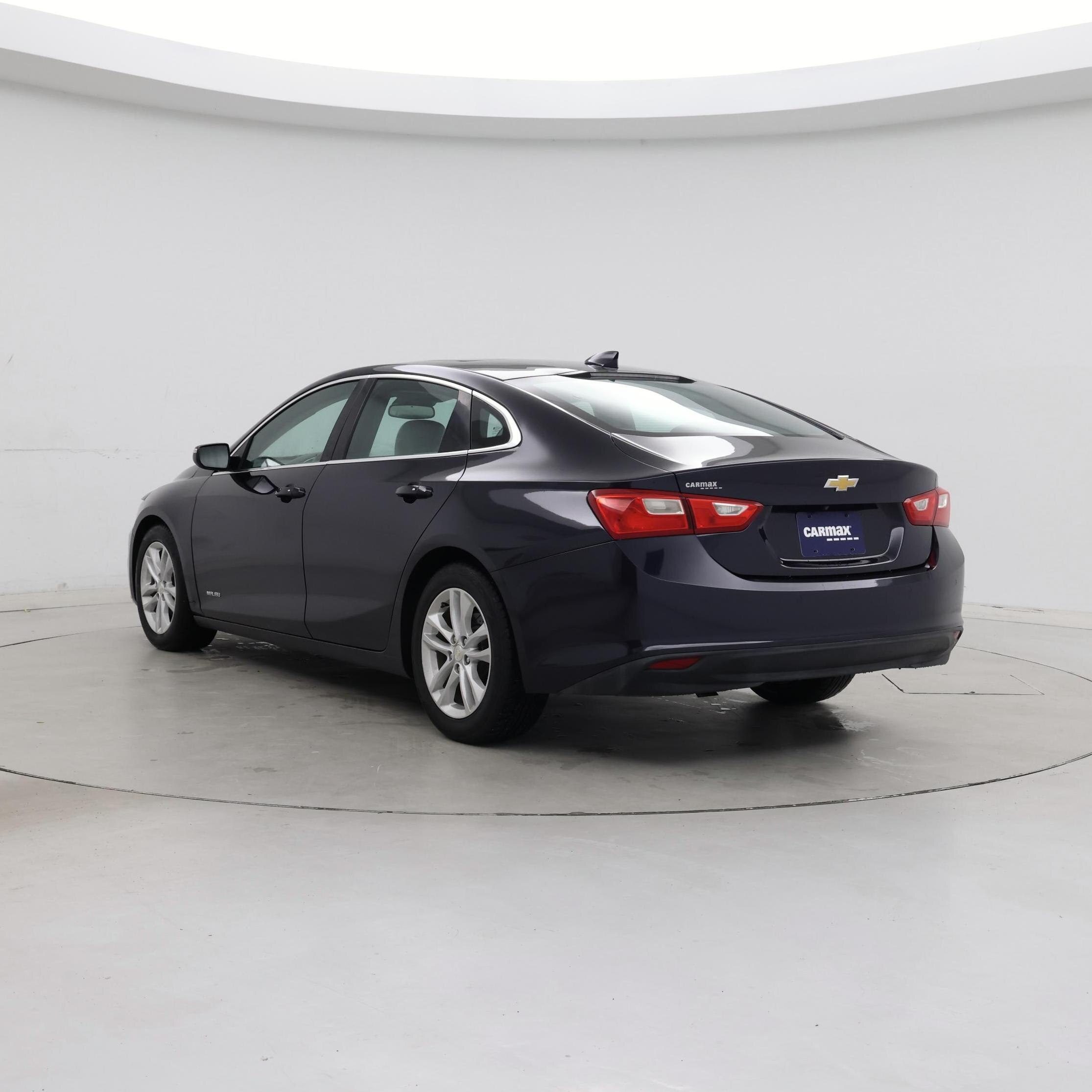 Thumbnail: 2016 Chevrolet Malibu - 2